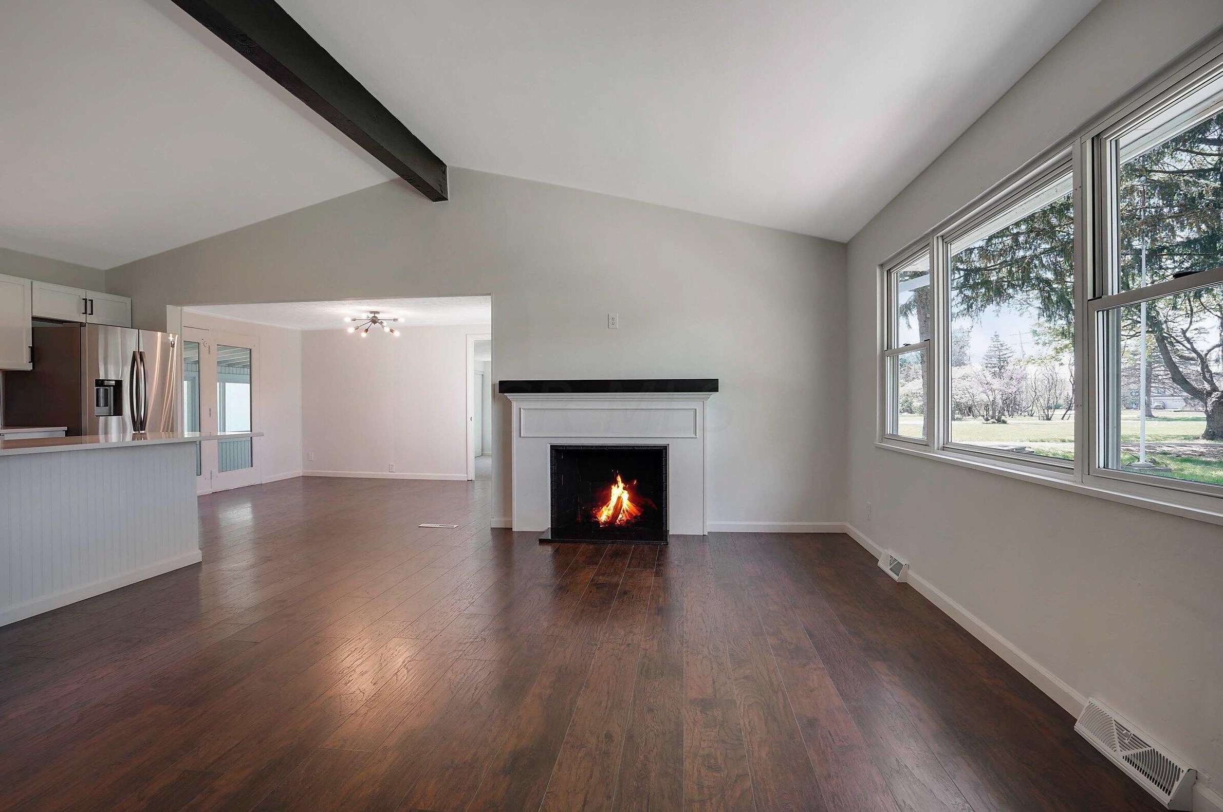 4520 Johnstown Rd, Columbus OH  43230-1821 exterior