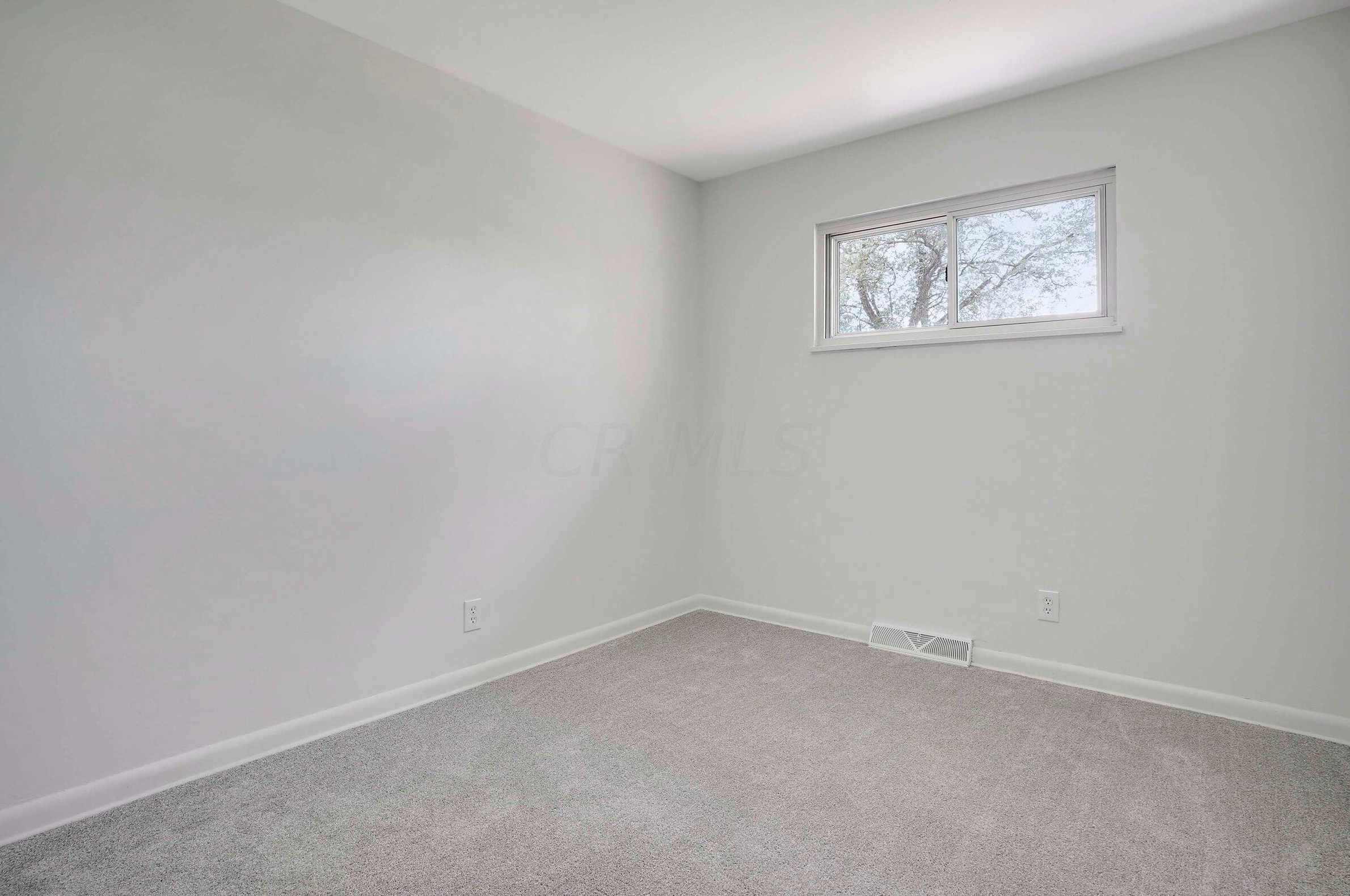 4520 Johnstown Rd, Columbus OH  43230-1821 exterior