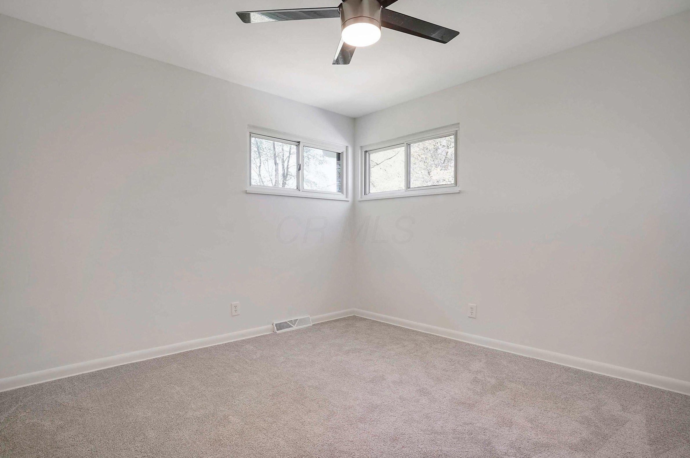 4520 Johnstown Rd, Columbus OH  43230-1821 exterior