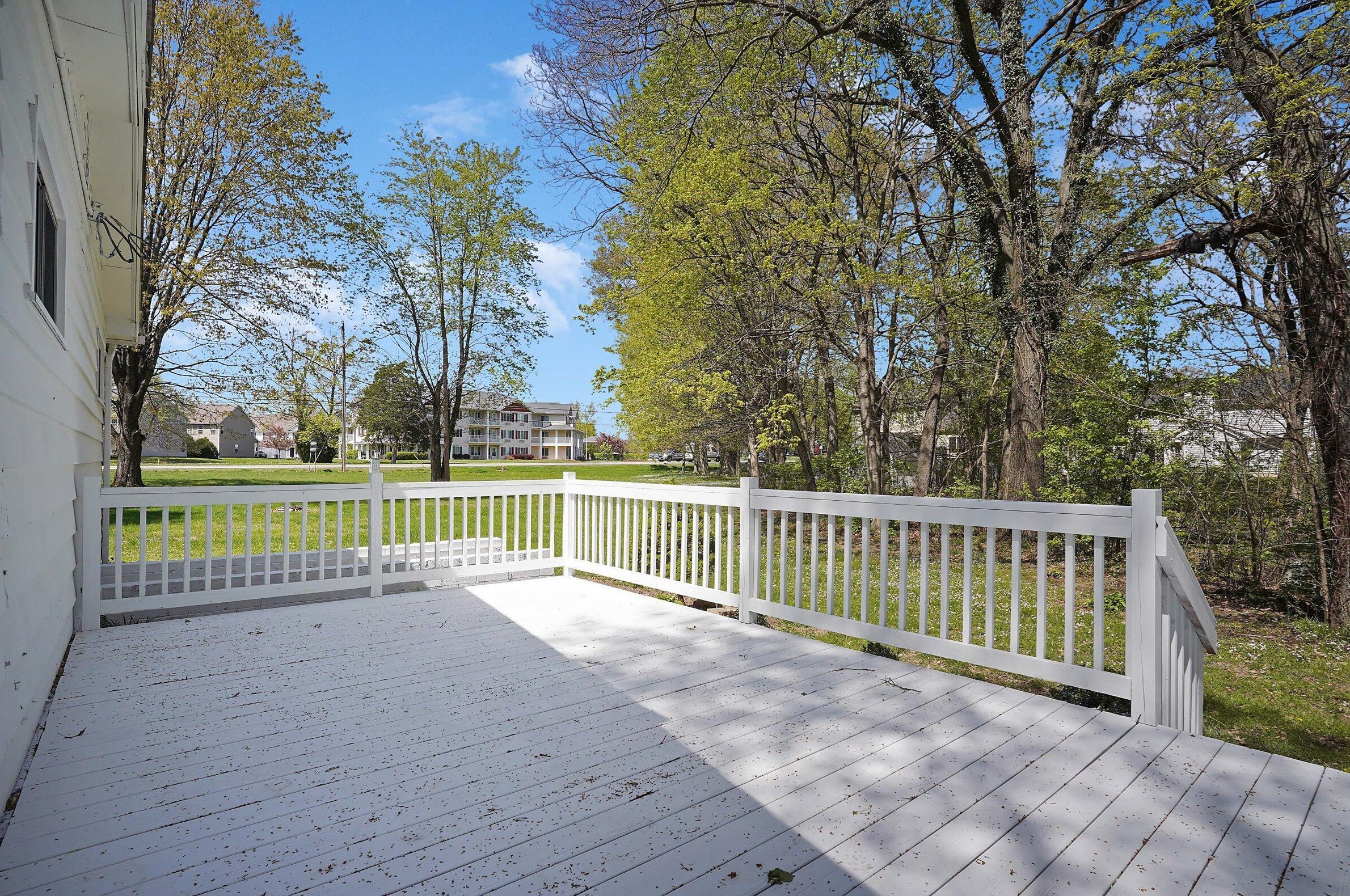 4520 Johnstown Rd, Columbus OH  43230-1821 exterior