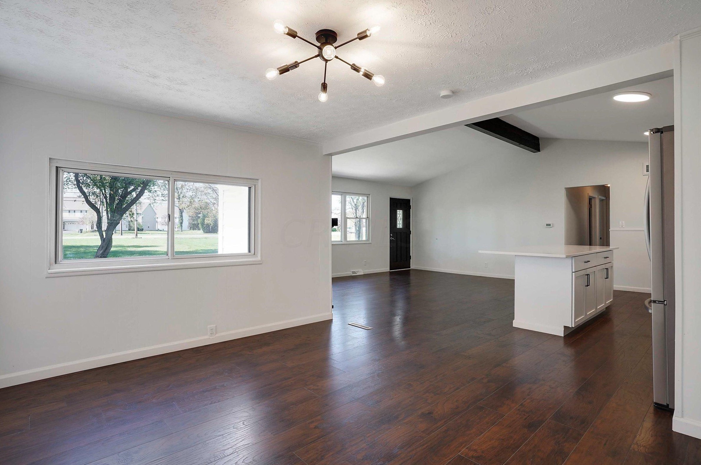 4520 Johnstown Rd, Columbus OH  43230-1821 exterior