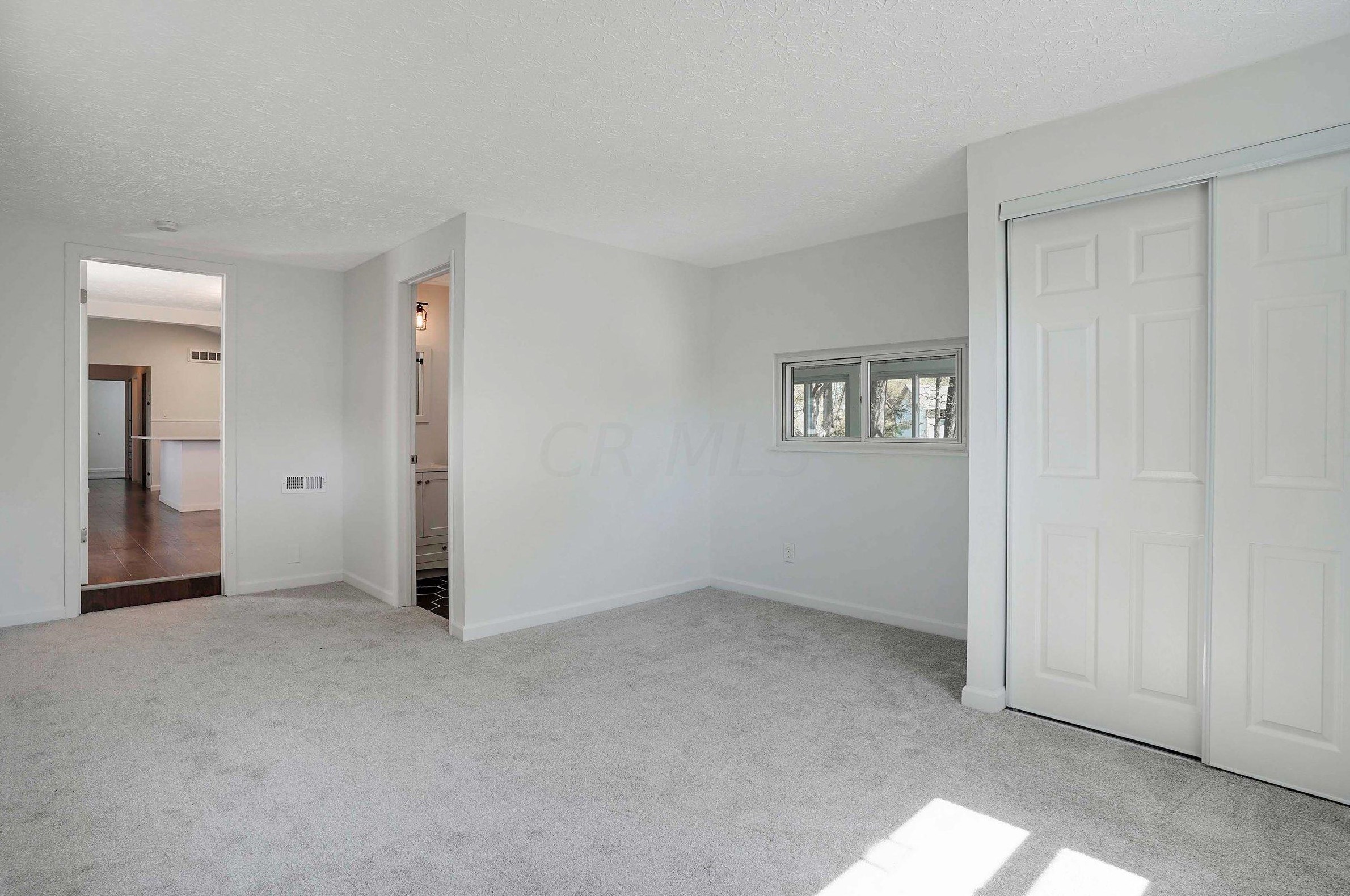 4520 Johnstown Rd, Columbus OH  43230-1821 exterior