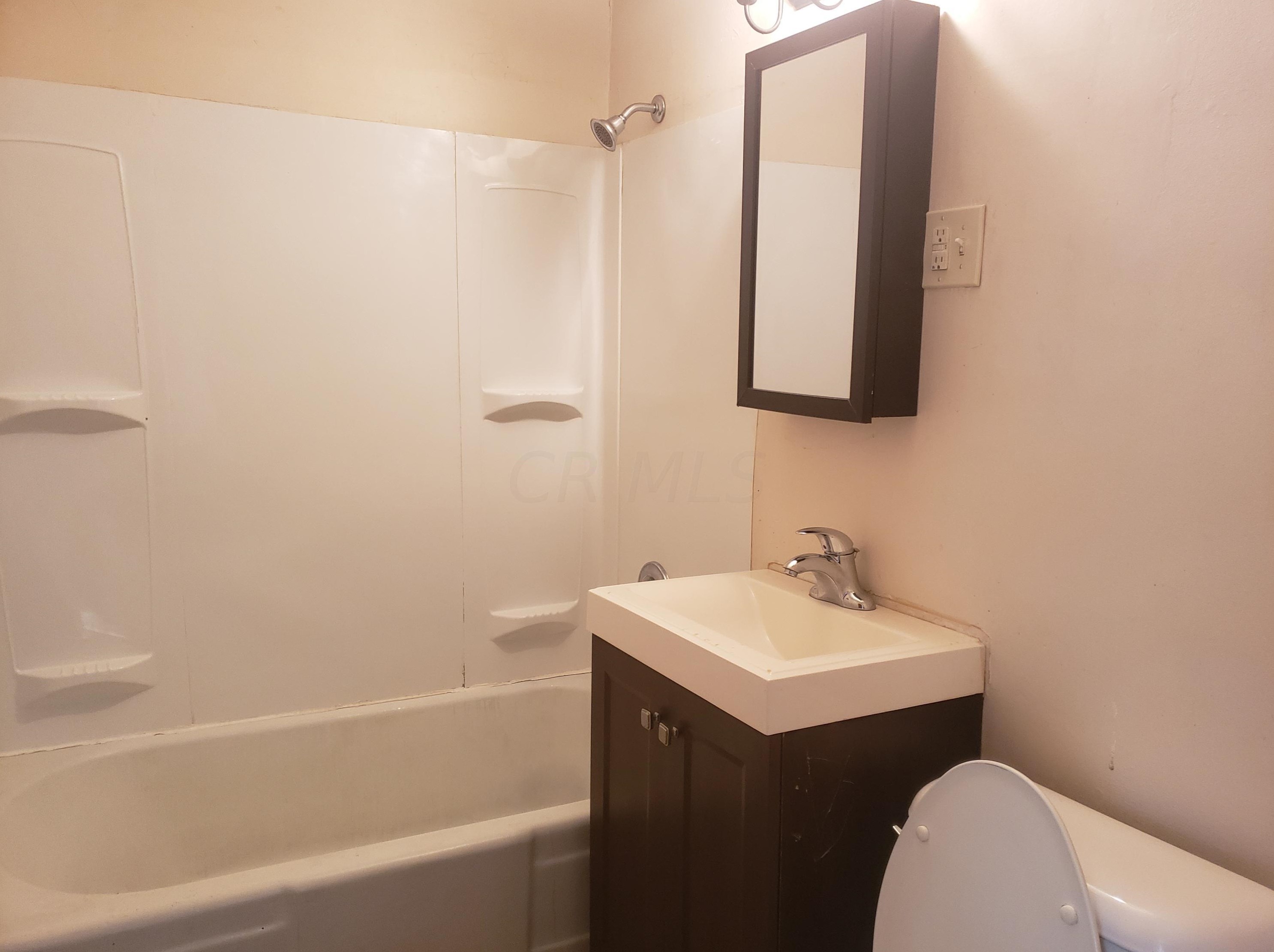 1717 Whittier St, Columbus OH 43206-1858 exterior