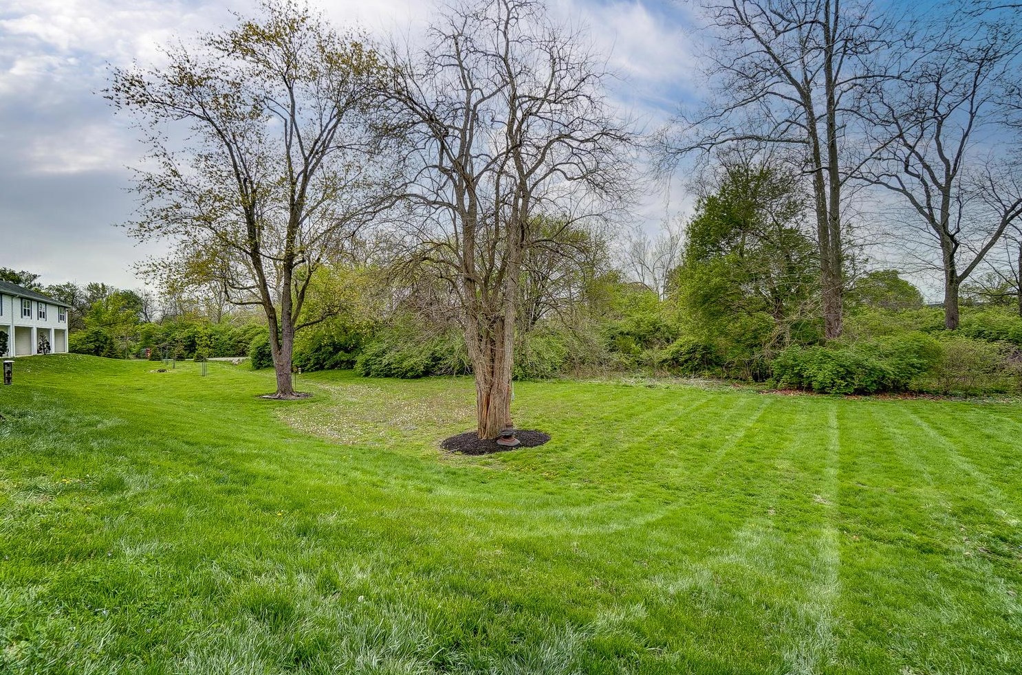 201 Sunset Dr, Columbus OH exterior