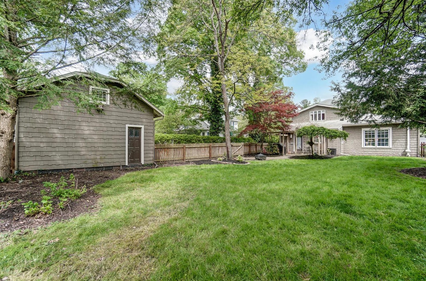 335 Summit St, Granville OH  43023-1345 exterior