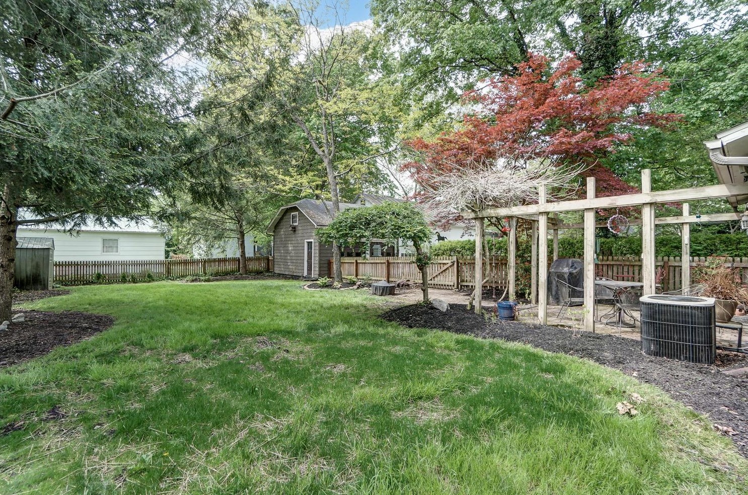 335 Summit St, Granville OH  43023-1345 exterior