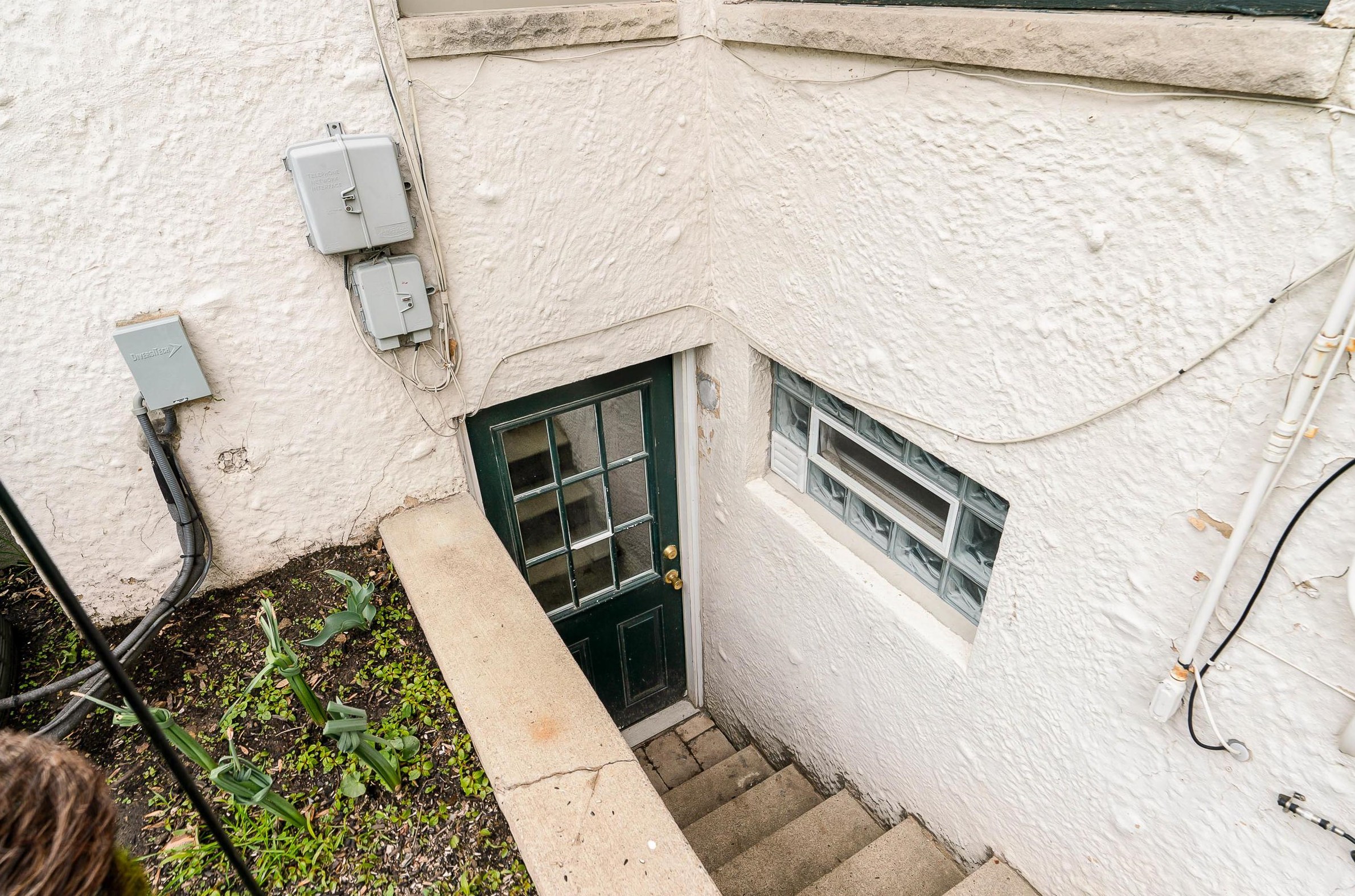 1985 Suffolk Rd, Columbus OH  43221-4246 exterior