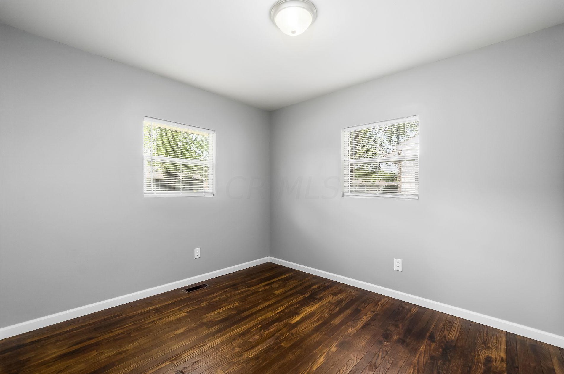 2040 Fenton St, Columbus OH  43224-1366 exterior