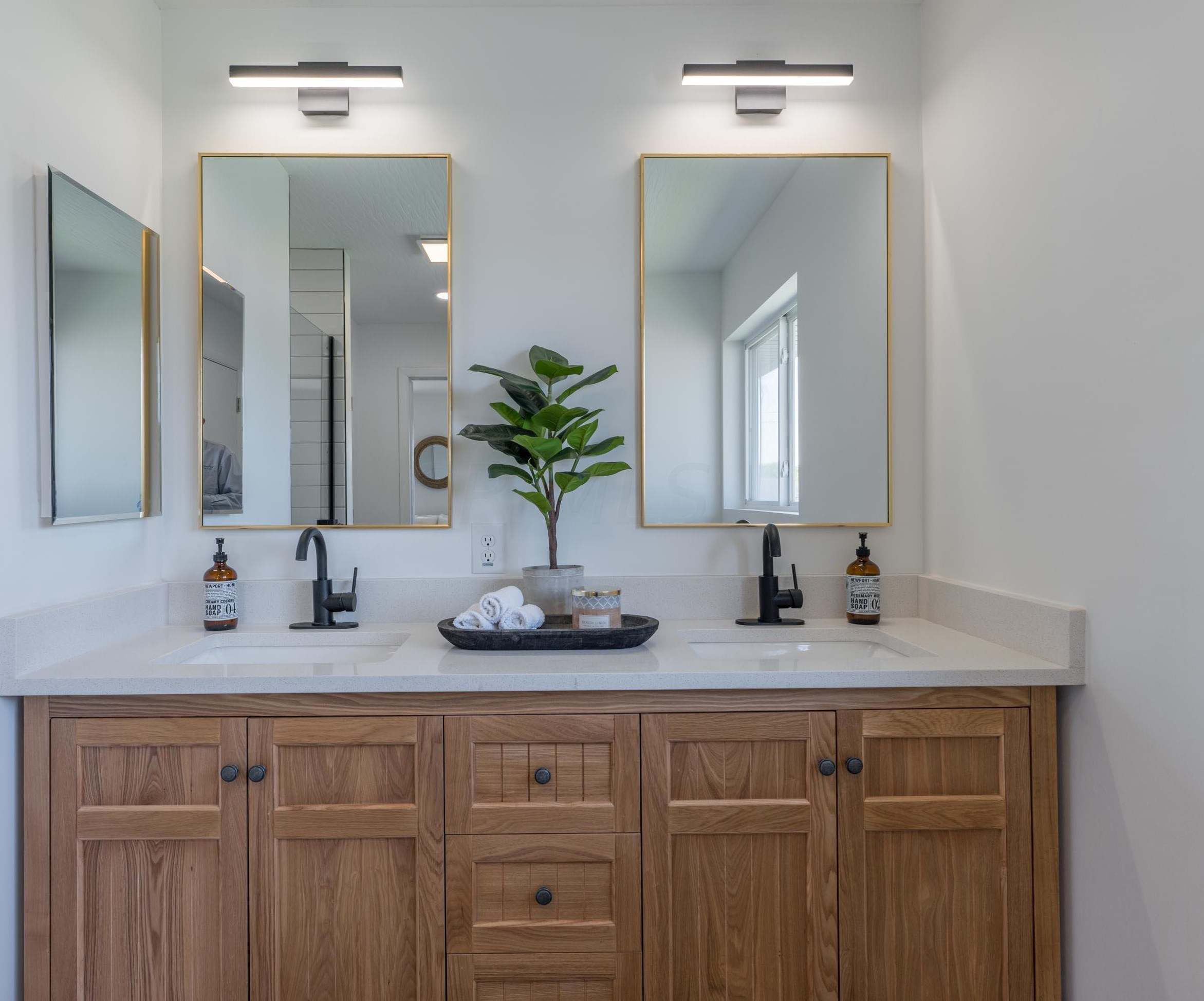 1759 Weiler Ave, Columbus OH  43207-1575 exterior