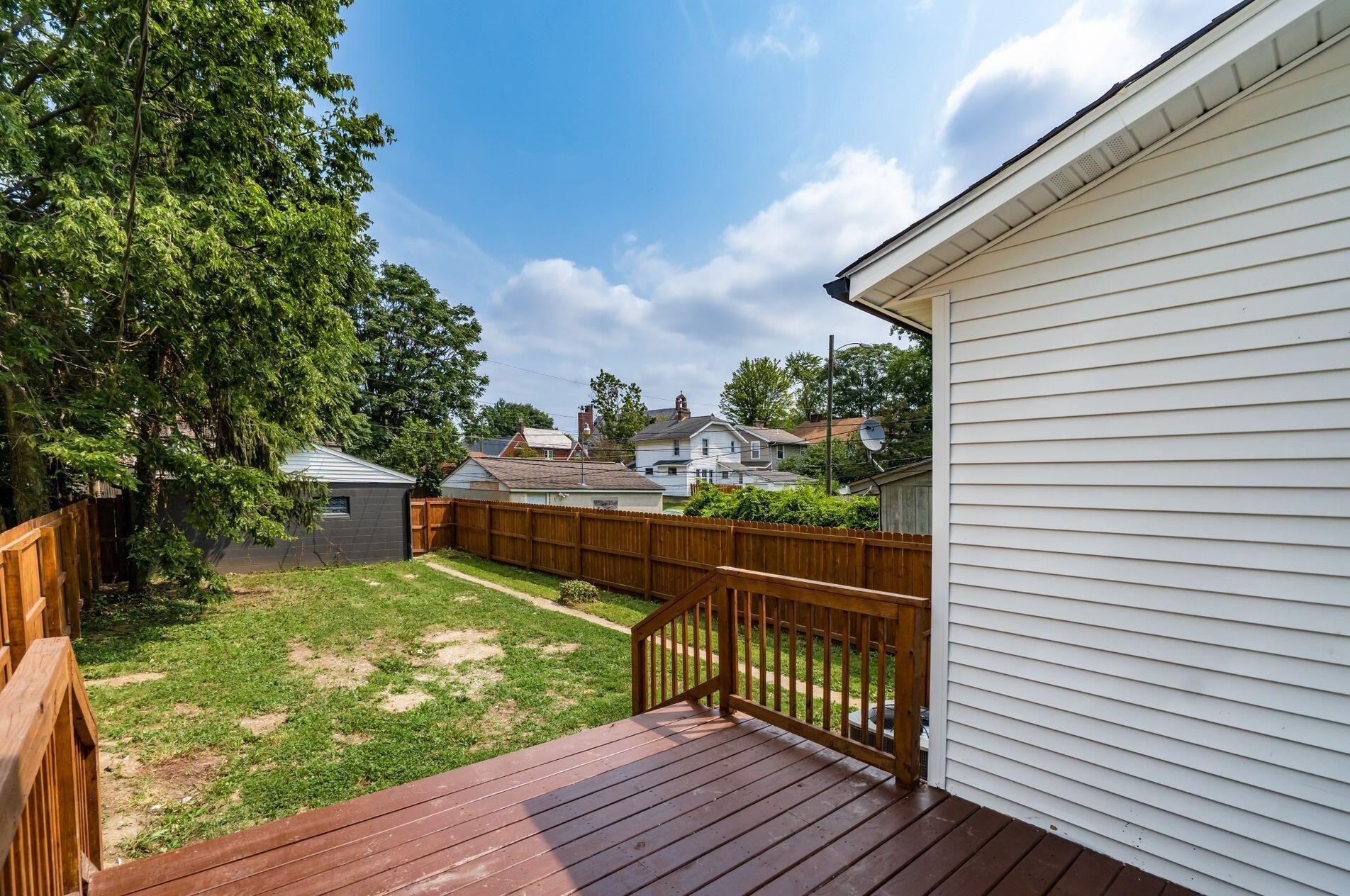 46 Welch Ave, Columbus OH 43207-2007 exterior