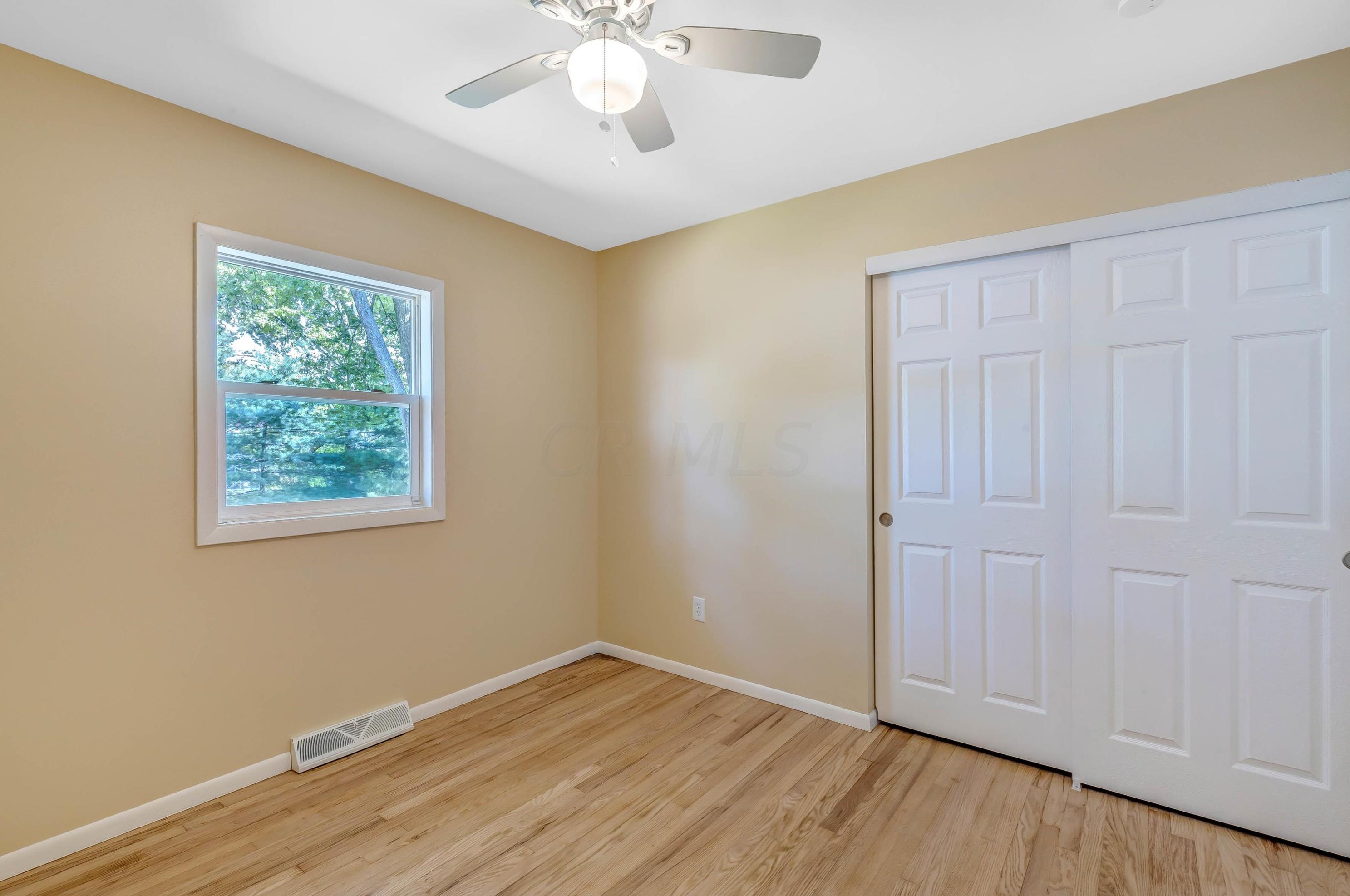 6480 Karl Rd, Columbus OH  43229-1370 exterior