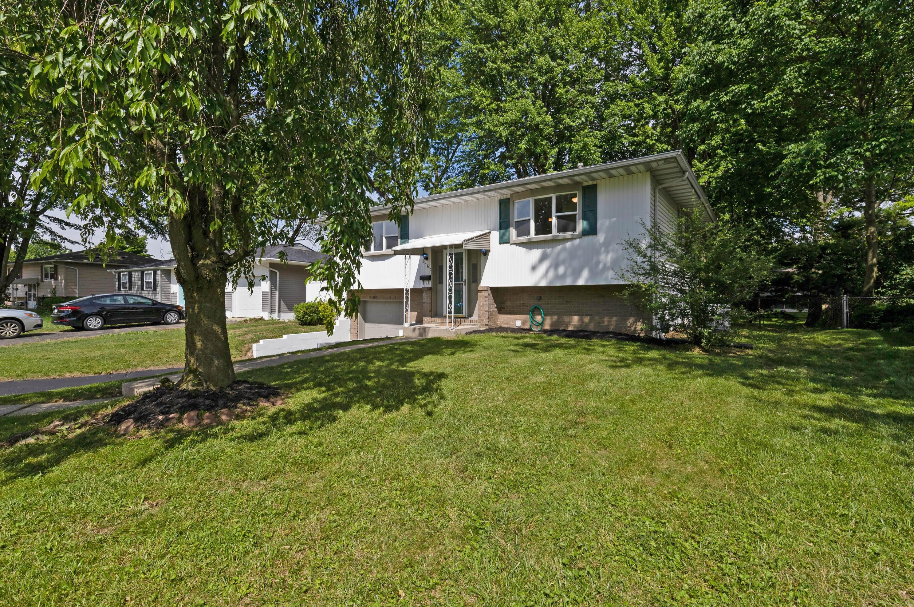 6480 Karl Rd, Columbus OH  43229-1370 exterior