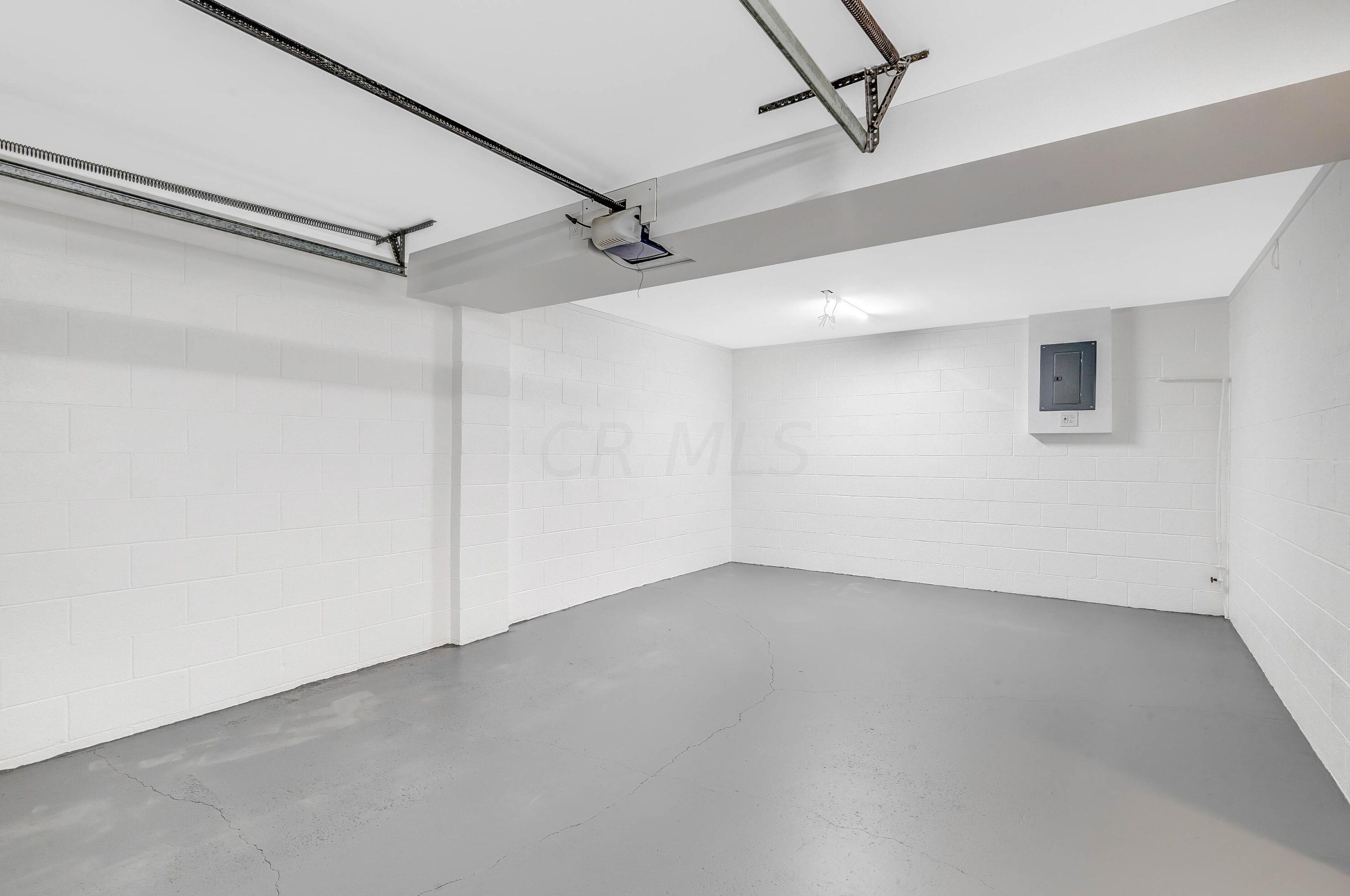 6480 Karl Rd, Columbus OH  43229-1370 exterior