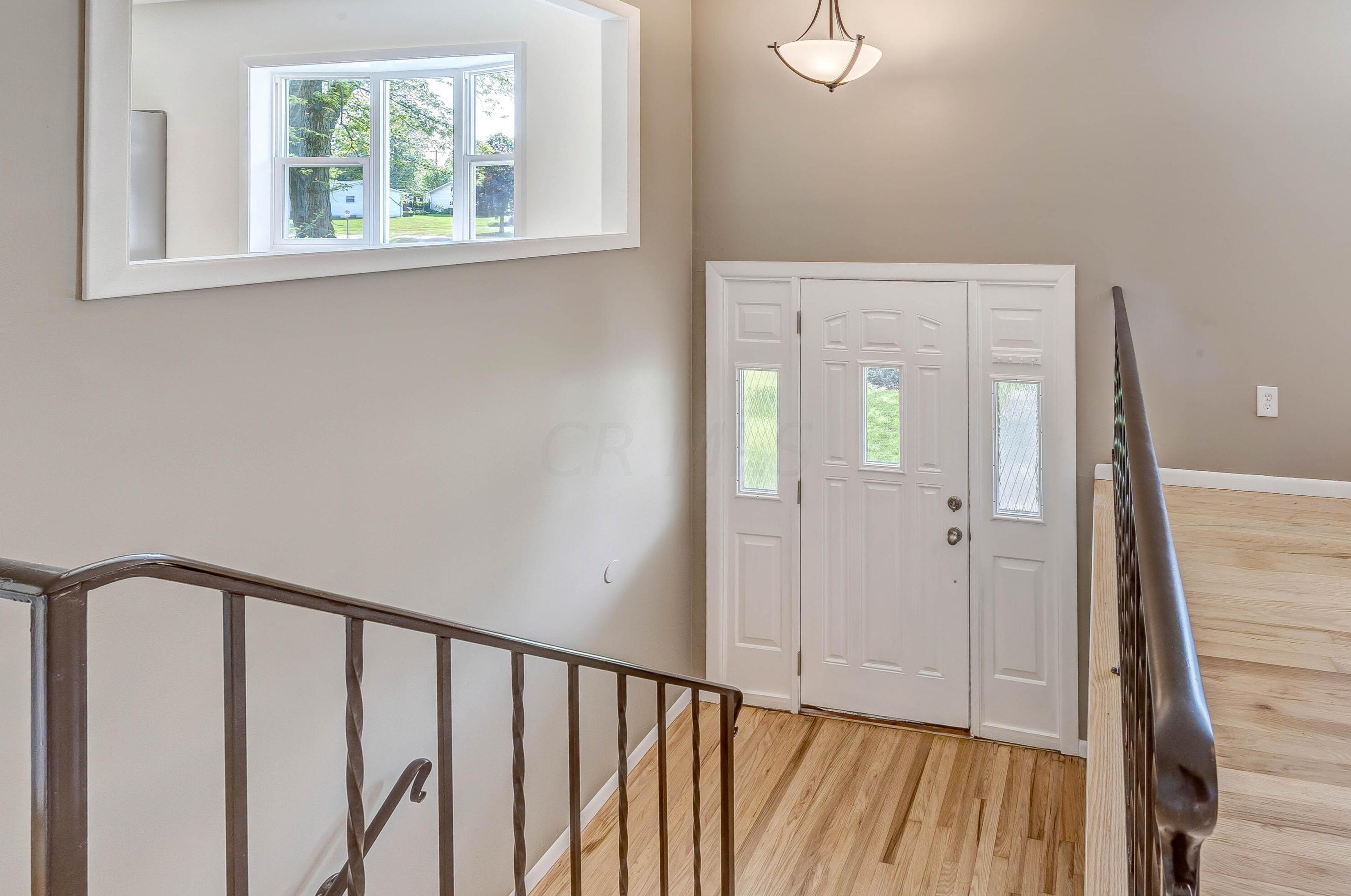 6480 Karl Rd, Columbus OH  43229-1370 exterior