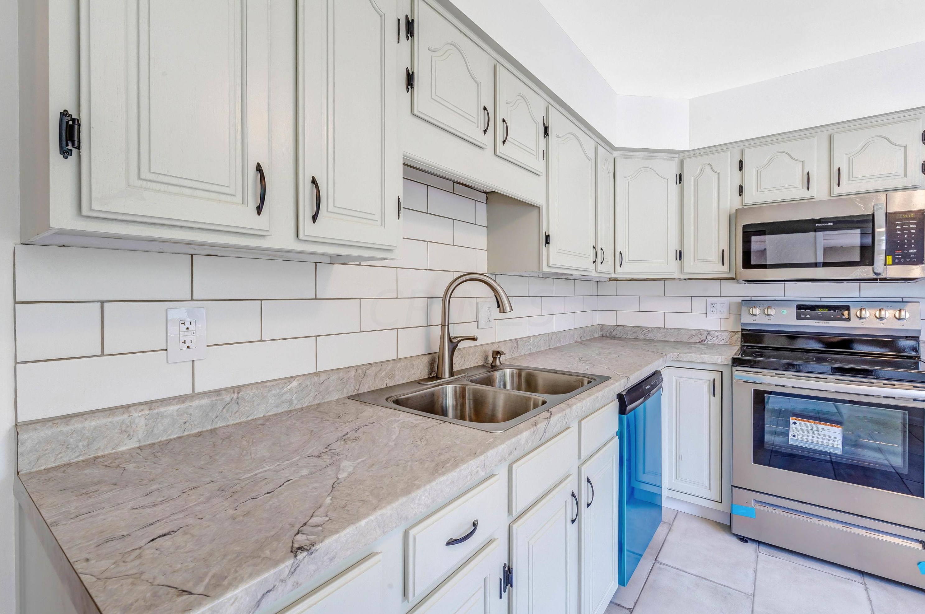 6480 Karl Rd, Columbus OH  43229-1370 exterior