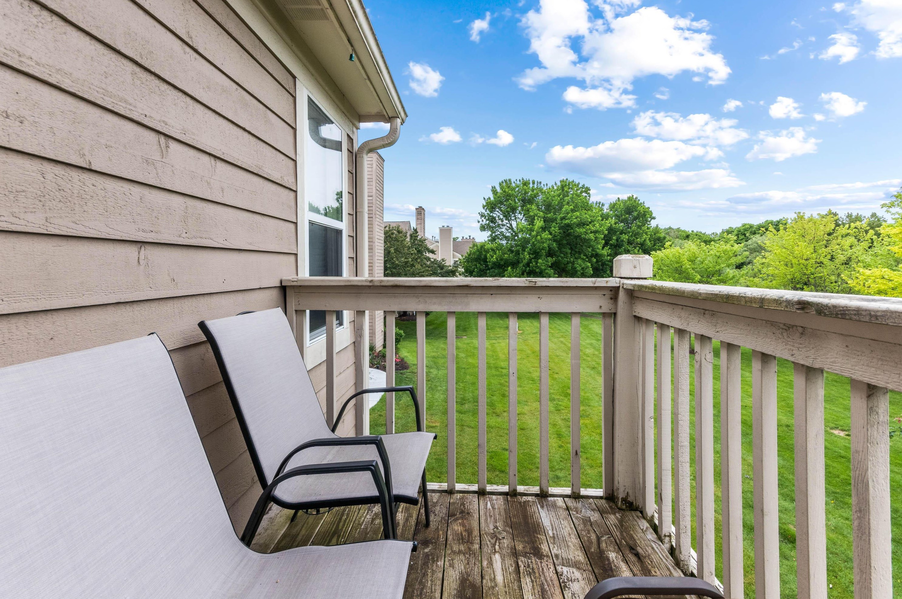 3456 Fishinger Mill Dr, Hilliard OH 43026-9307 exterior