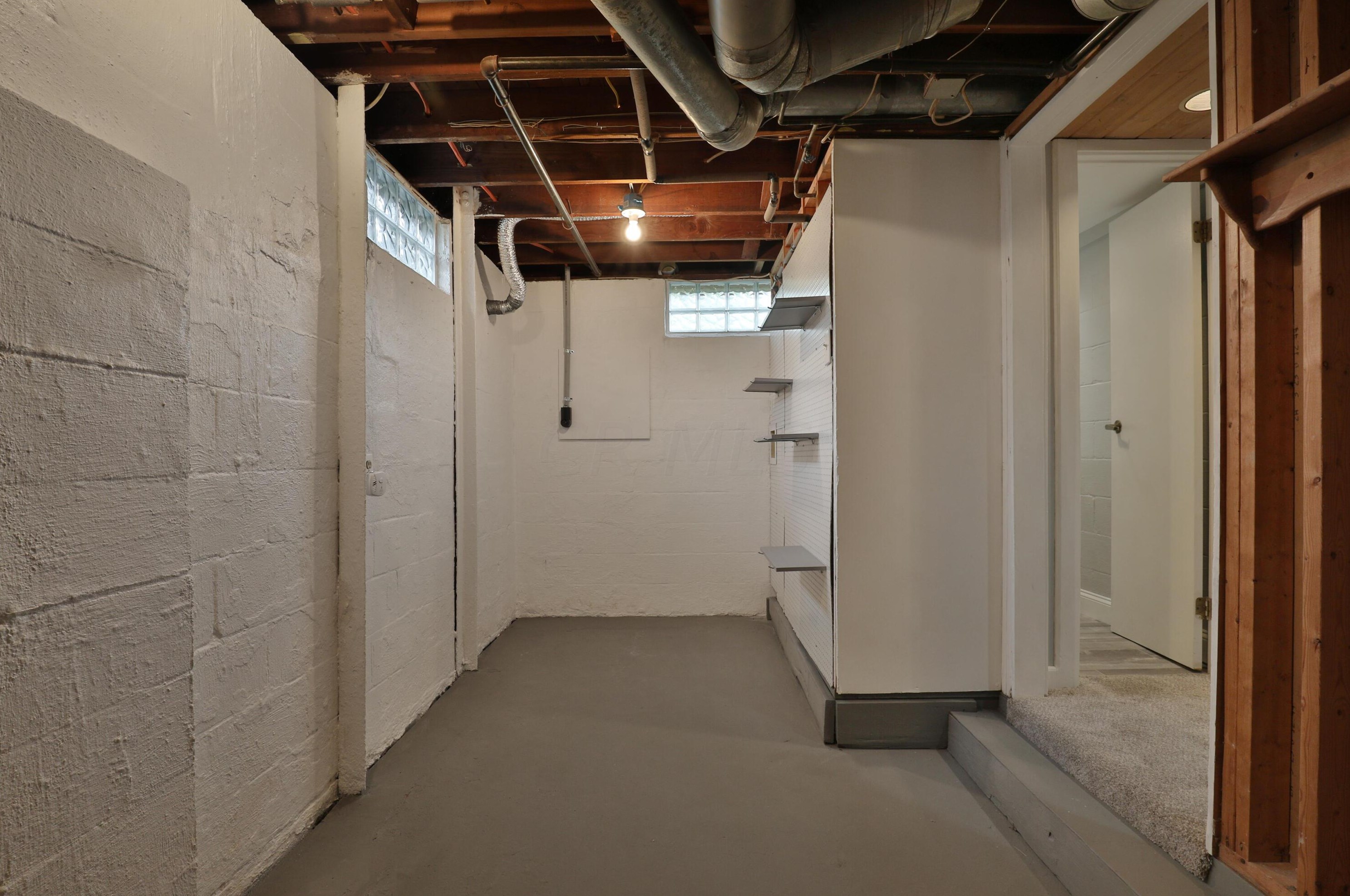 896 Longview Ave, Columbus OH 43224-3922 exterior