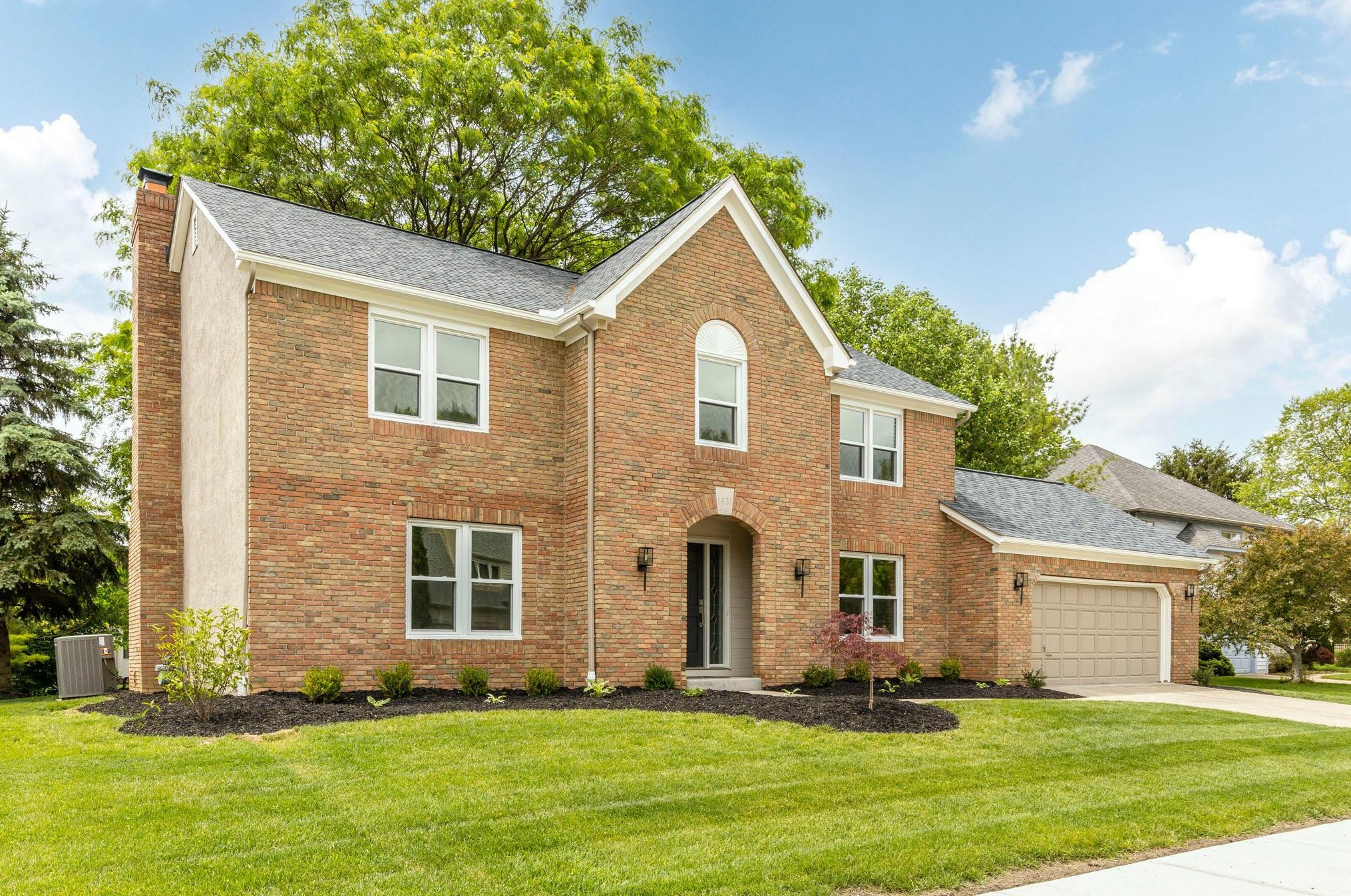 1431 Linbrook Ct, Columbus OH  43235-5132 exterior