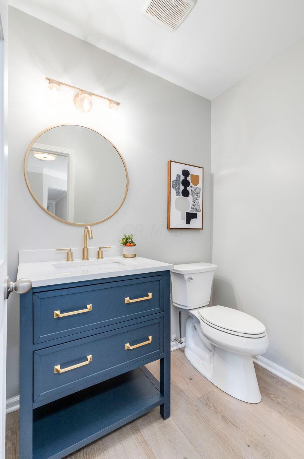 1431 Linbrook Ct, Columbus OH  43235-5132 exterior