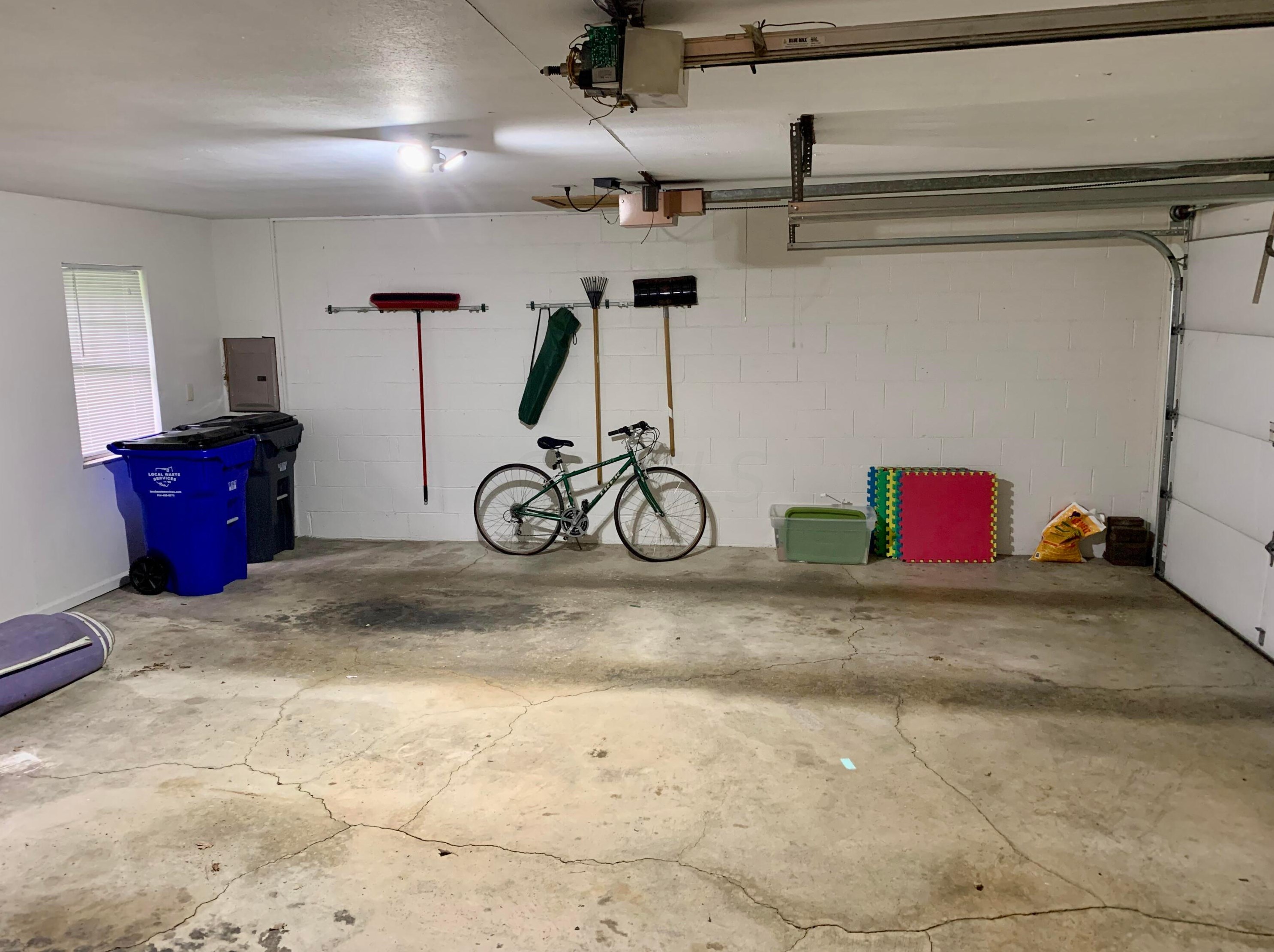 4364 Airendel Ct, Columbus OH 43220-4060 exterior