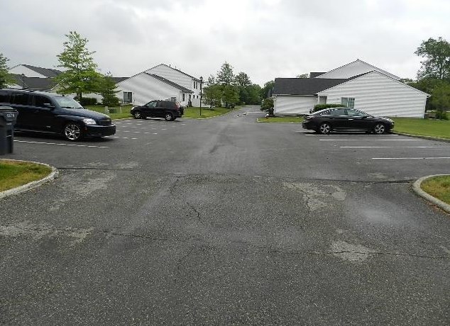 4621 Hobson Dr, Columbus OH  43228-6484 exterior