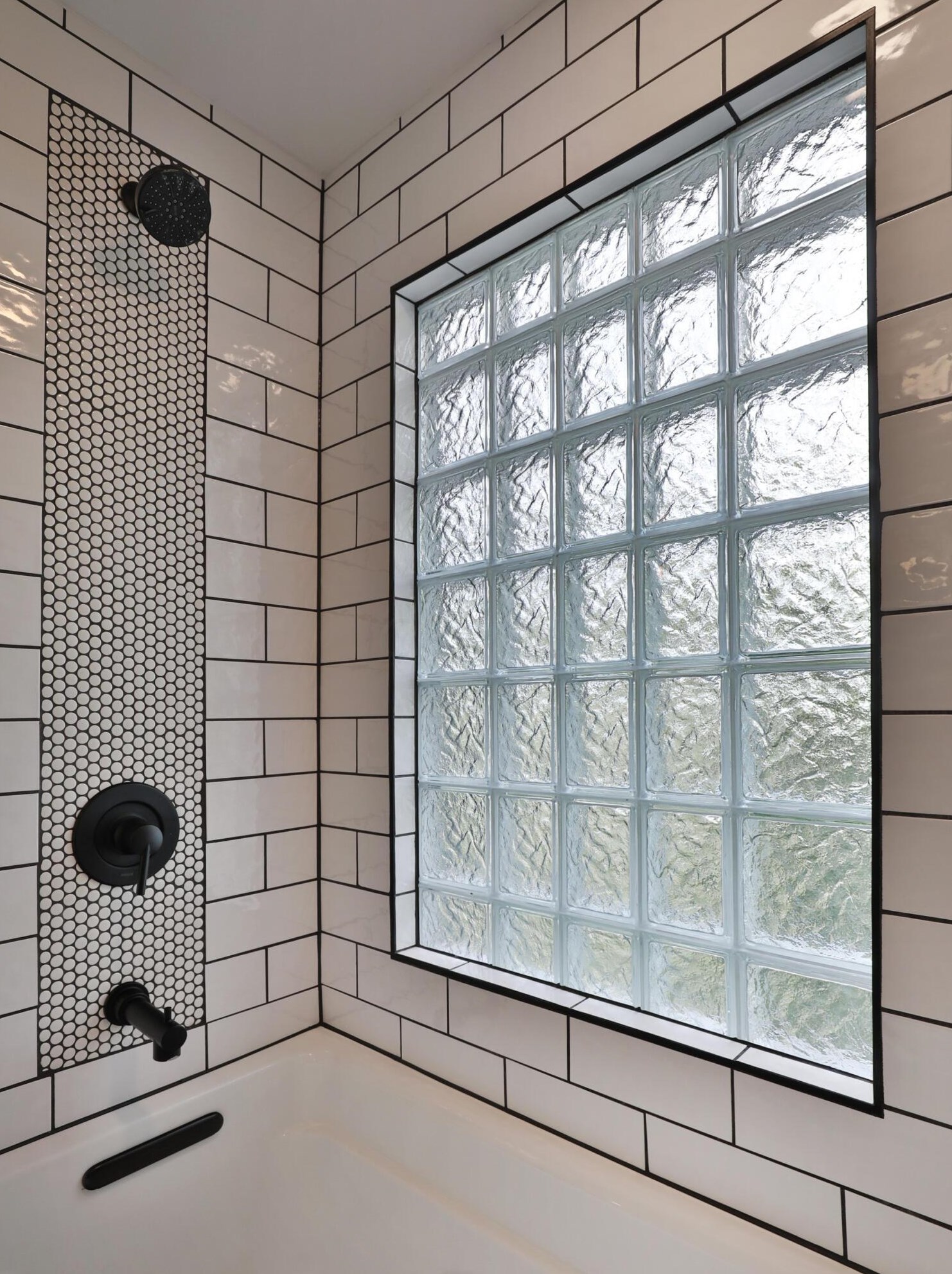 55 Henderson Rd, Columbus OH 43220-2288 exterior