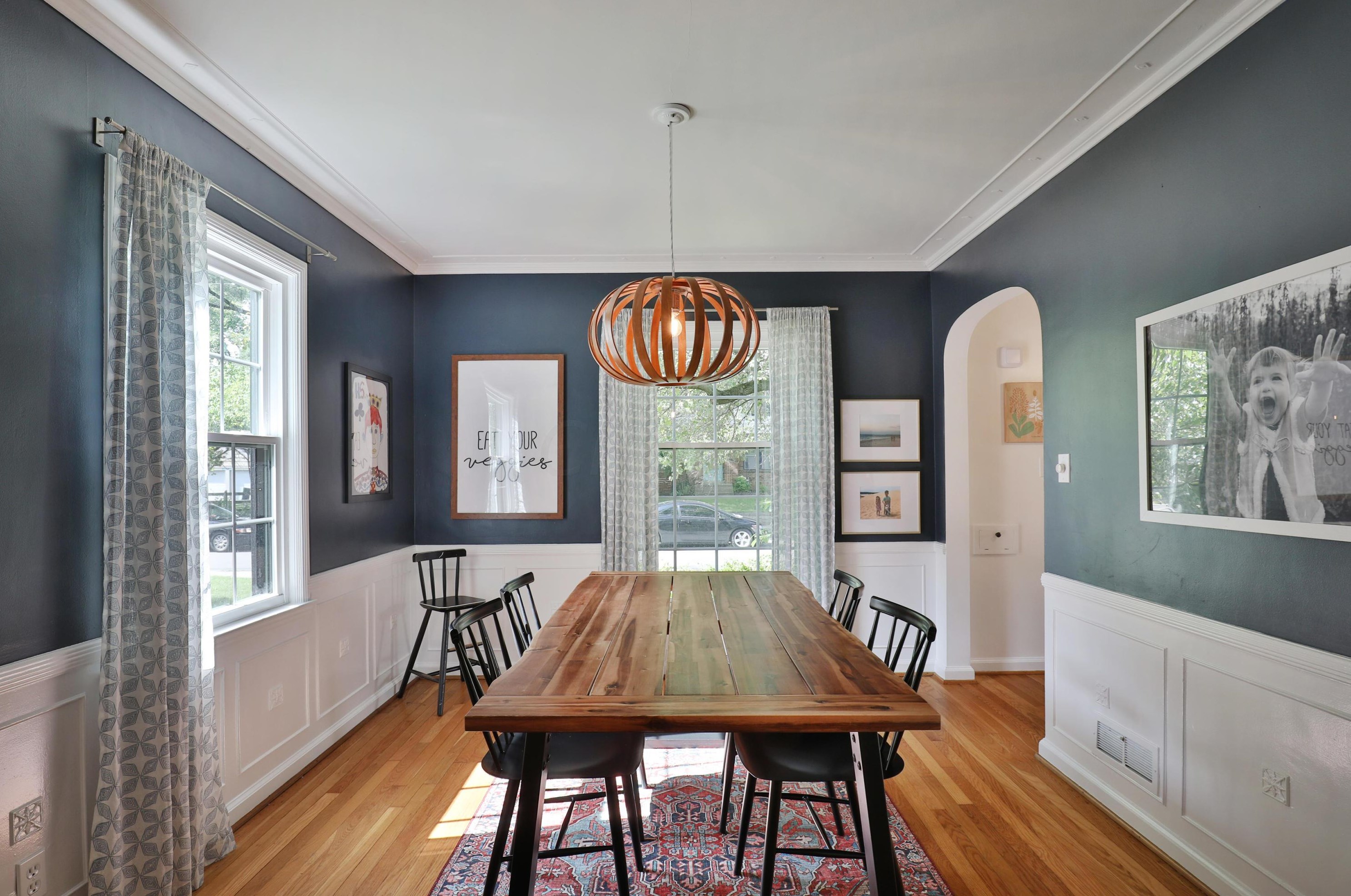 55 Henderson Rd, Columbus OH 43220-2288 exterior