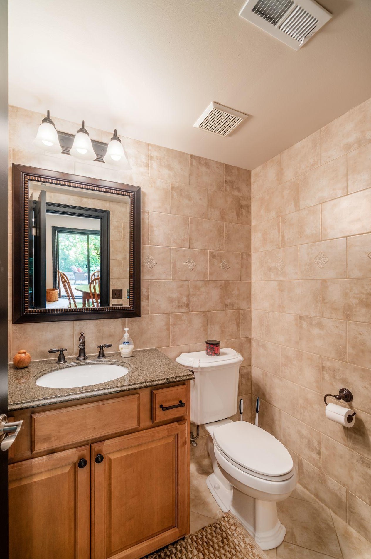 210 Cherokee Ct, Pickerington OH  43147-8047 exterior