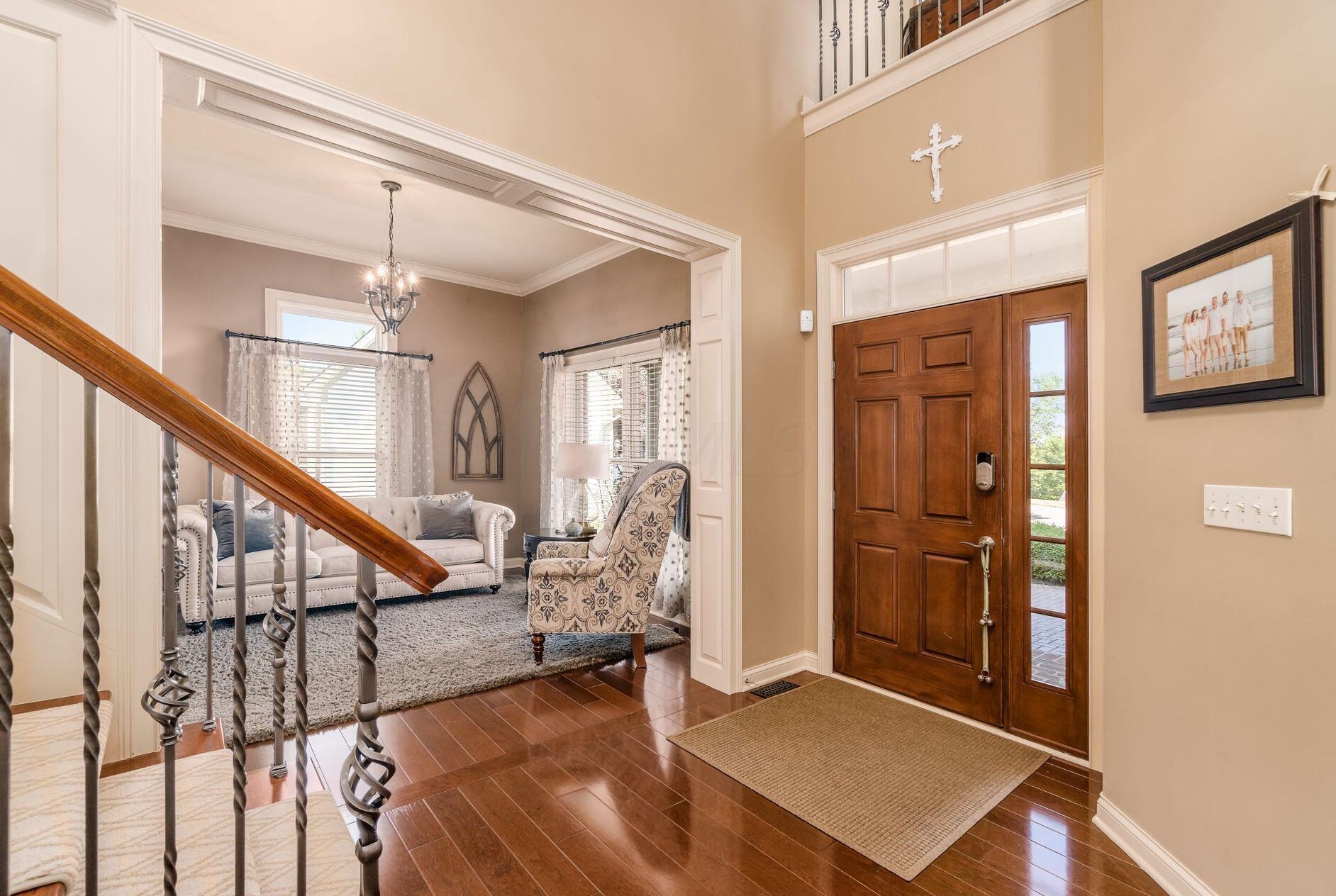 210 Cherokee Ct, Pickerington OH  43147-8047 exterior