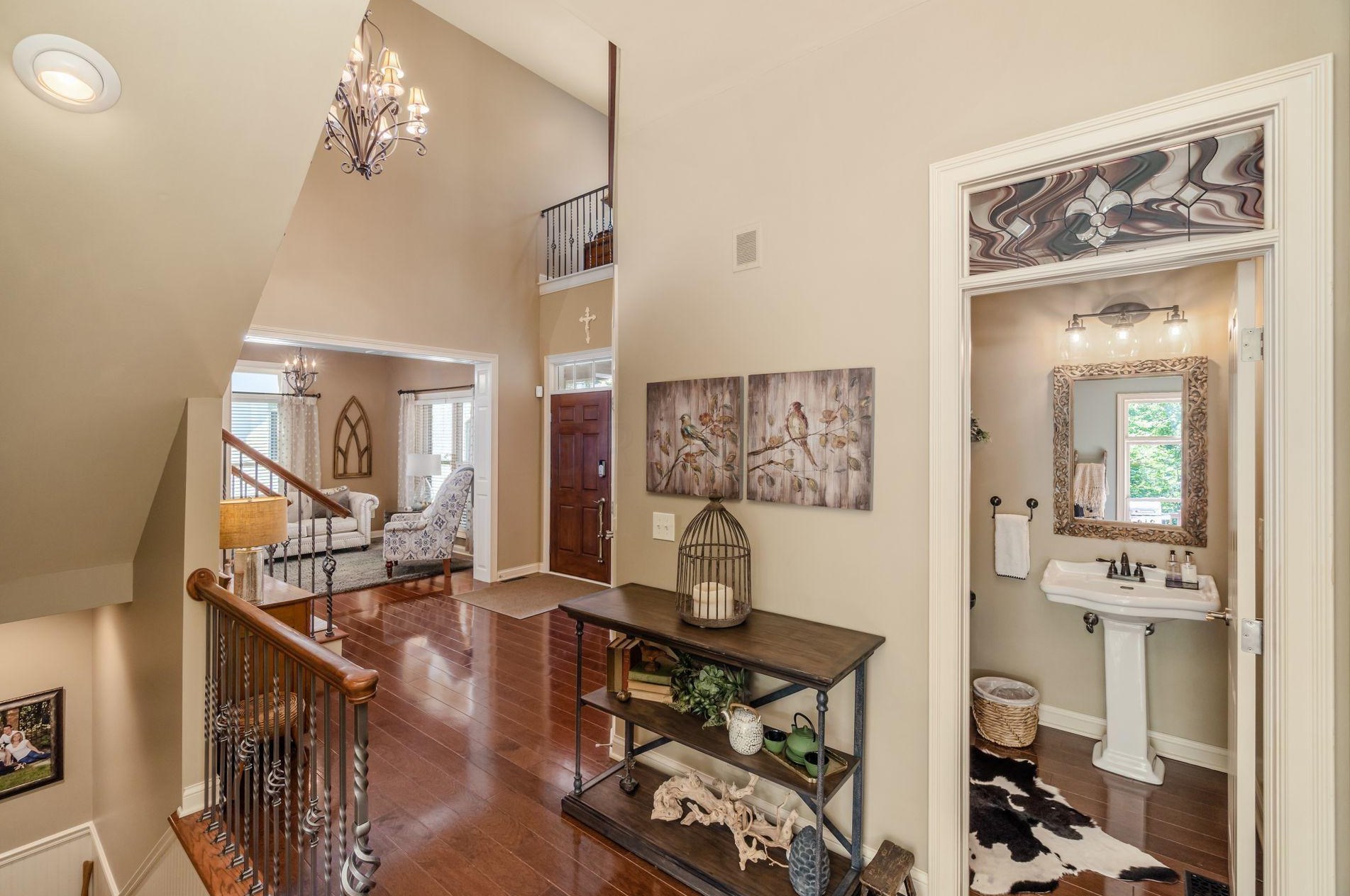 210 Cherokee Ct, Pickerington OH  43147-8047 exterior