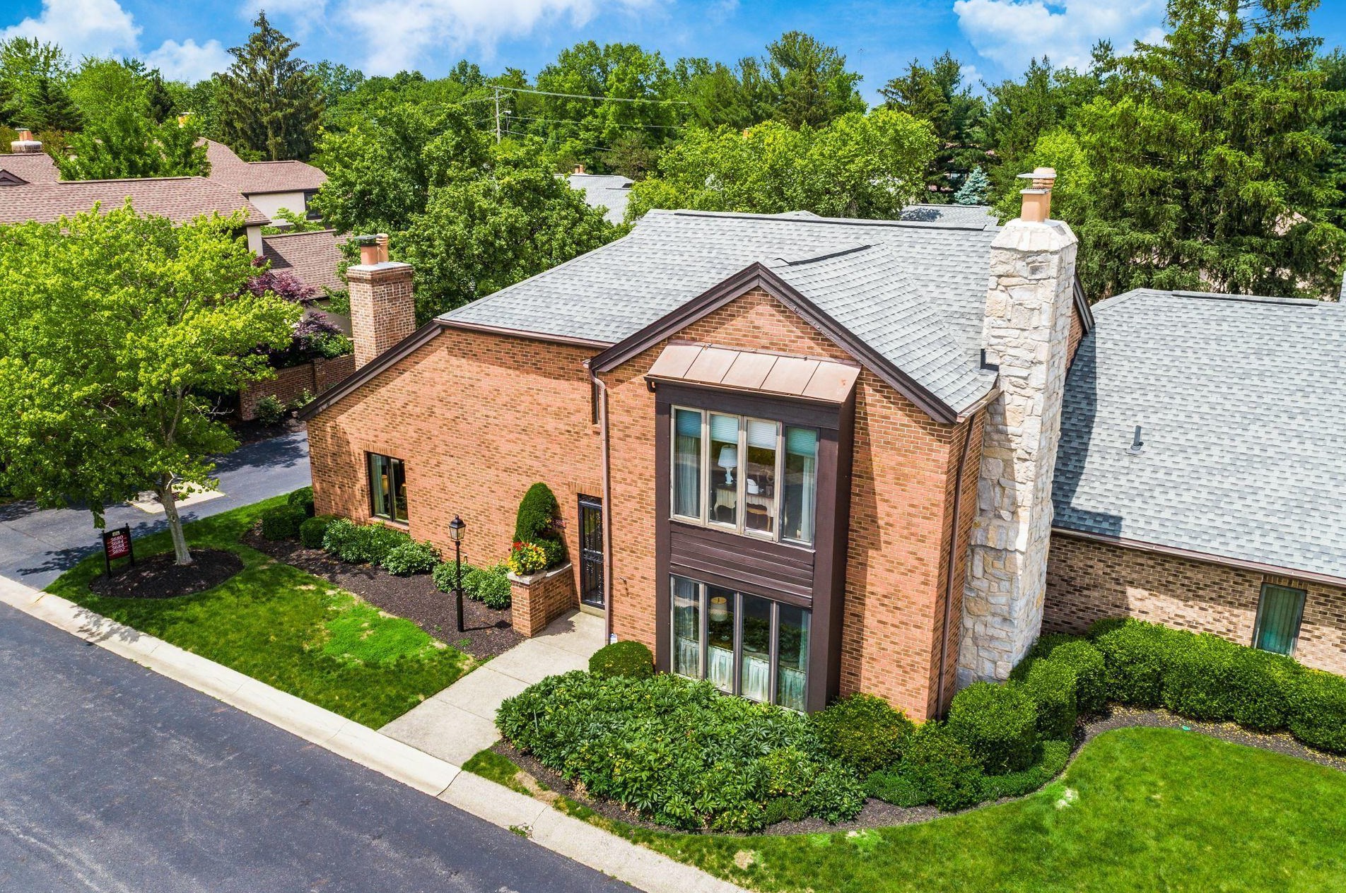 5696 Bastille Pl, Columbus OH 43213-4404 exterior