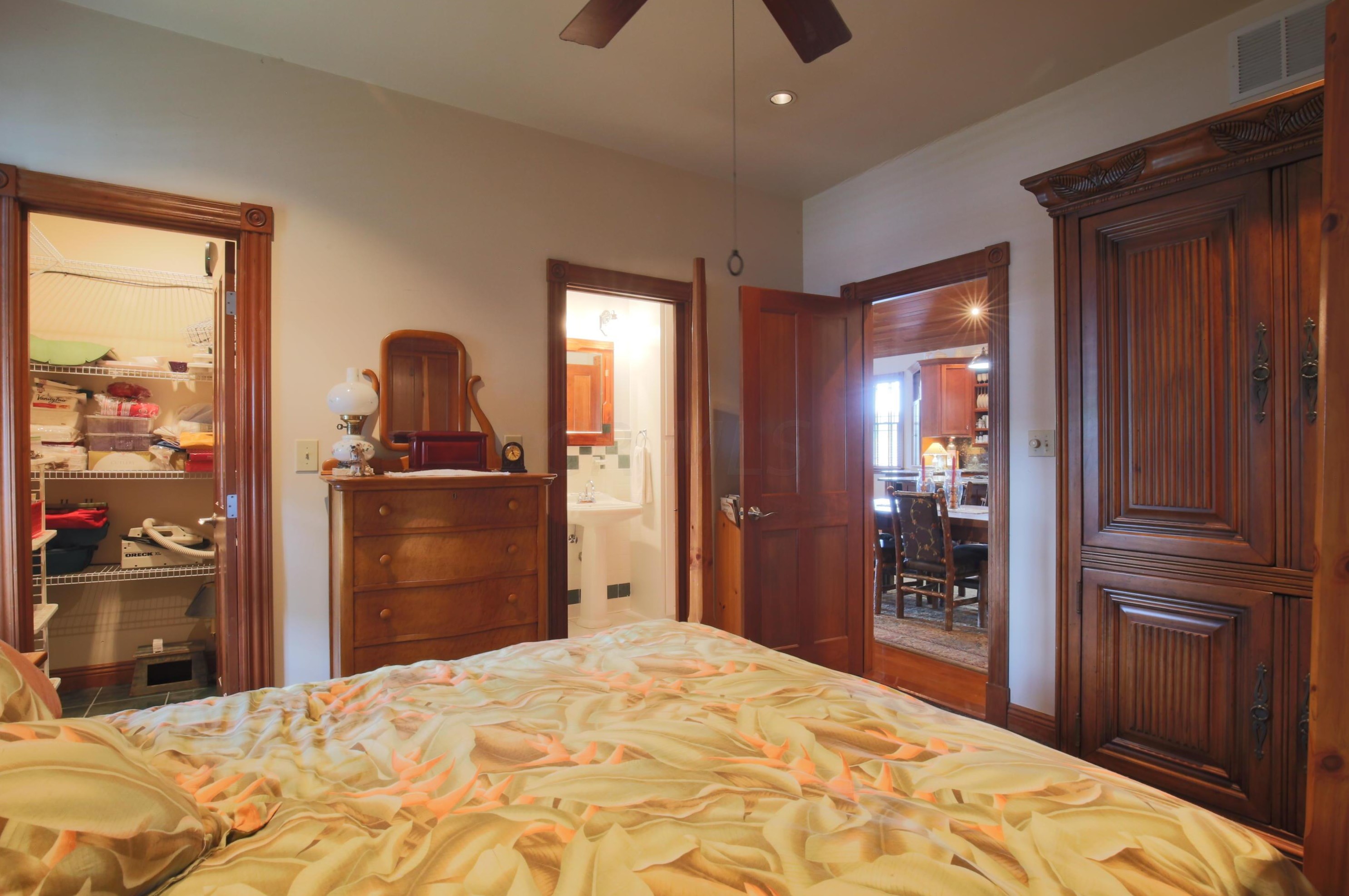 3081 Greenlawn Ave, Millersport OH  43046-9739 exterior