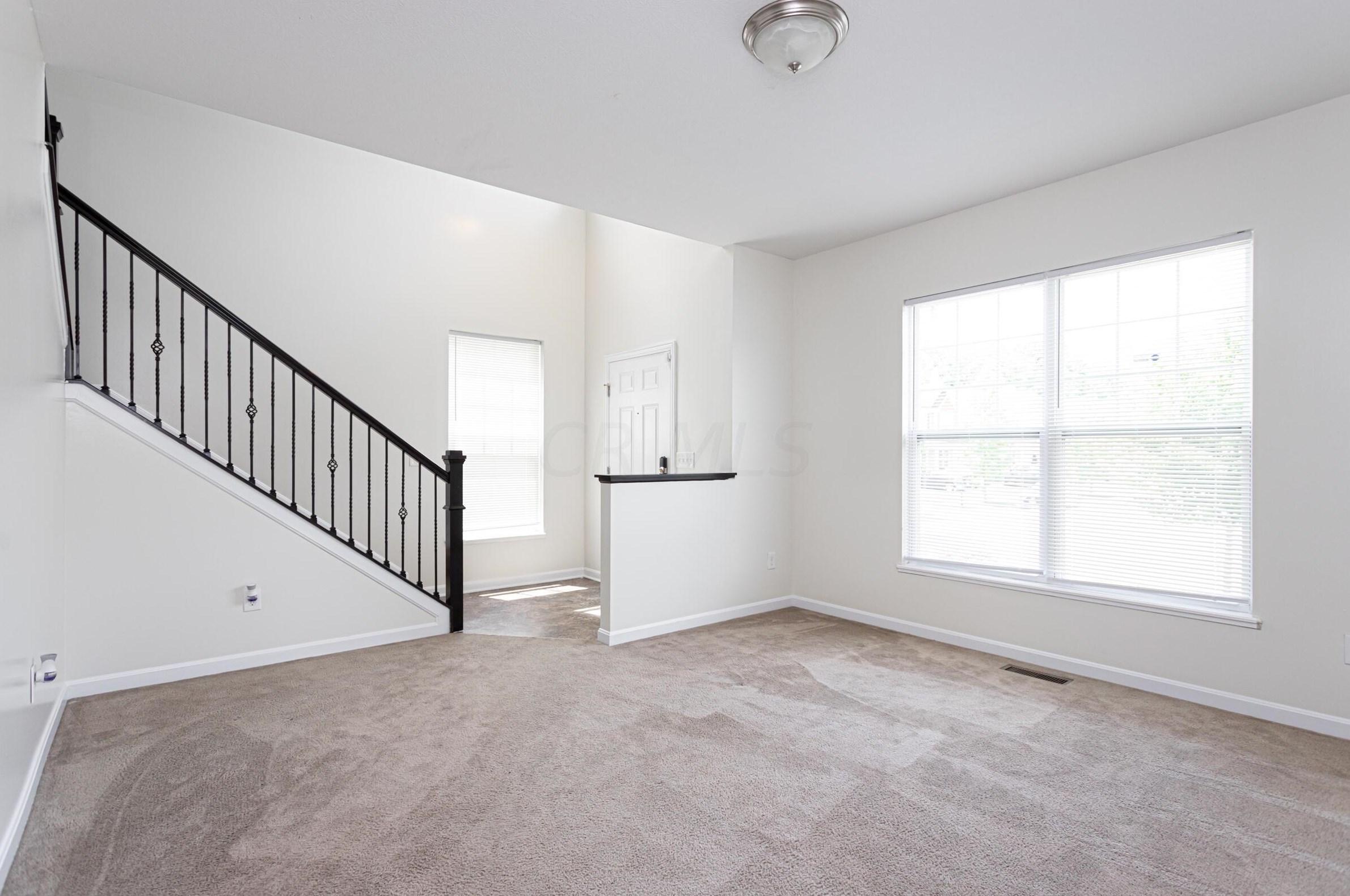 2630 Aeden Dr, Columbus OH  43219-8147 exterior