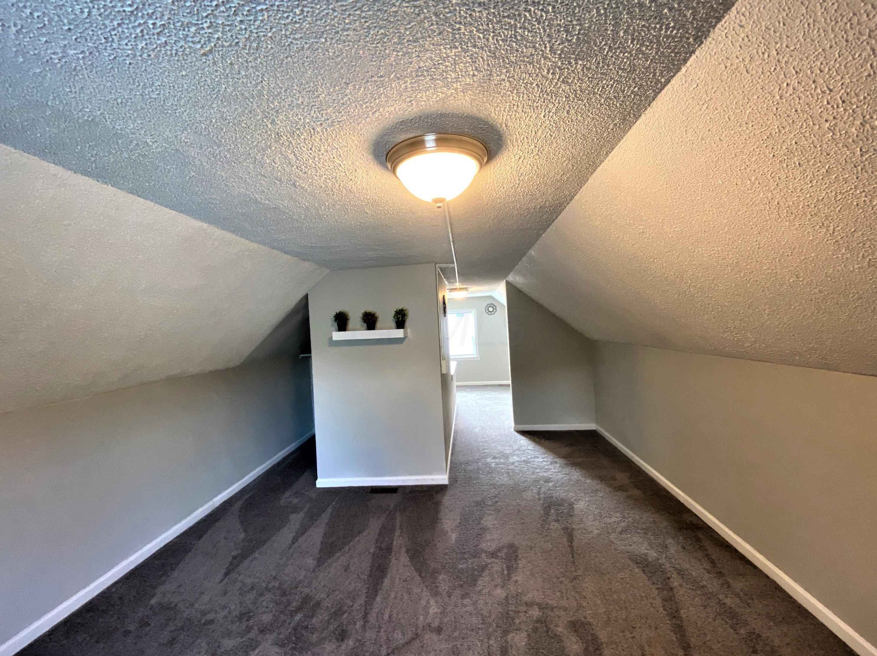 2417 Mecca Rd, Columbus OH  43224-4643 exterior