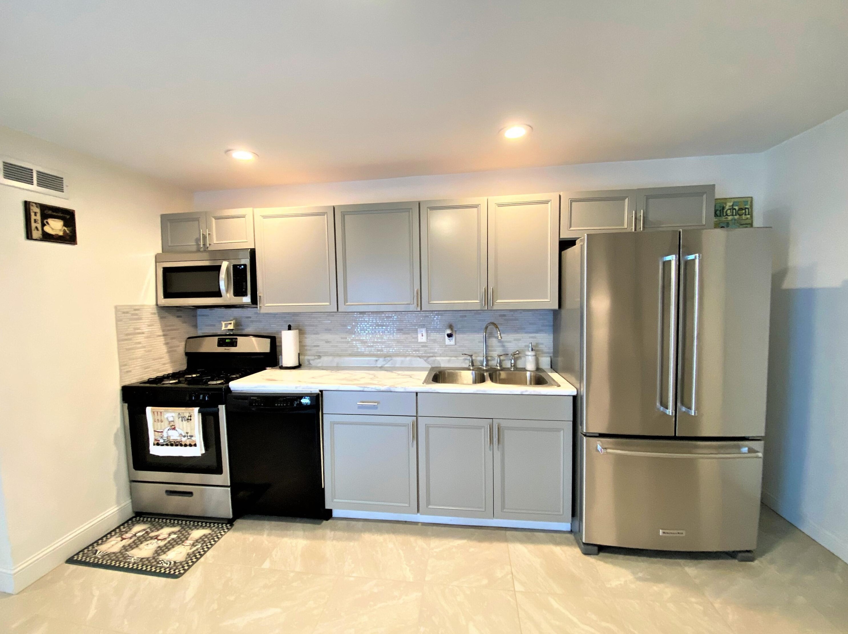 2417 Mecca Rd, Columbus OH  43224-4643 exterior