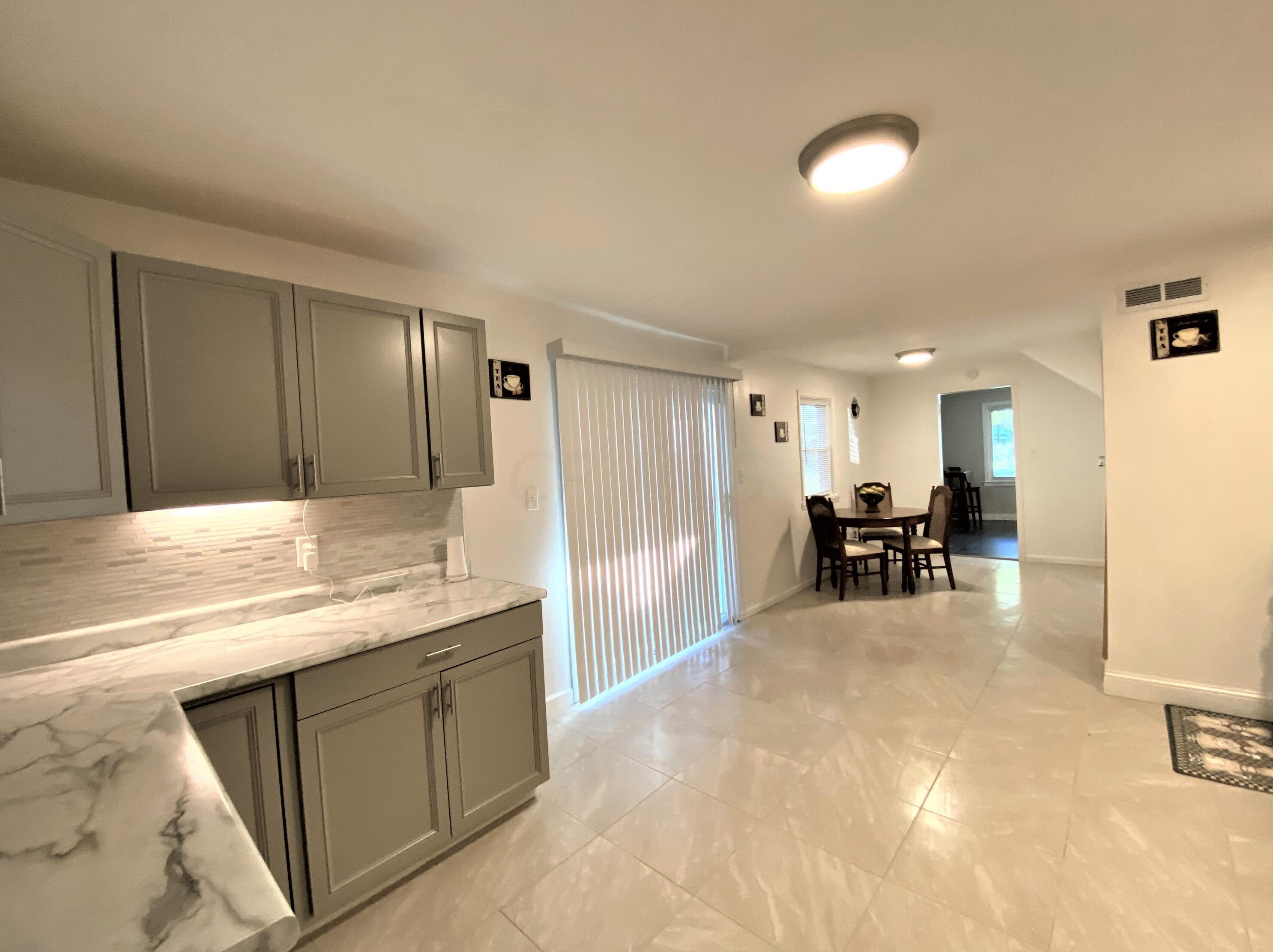 2417 Mecca Rd, Columbus OH  43224-4643 exterior