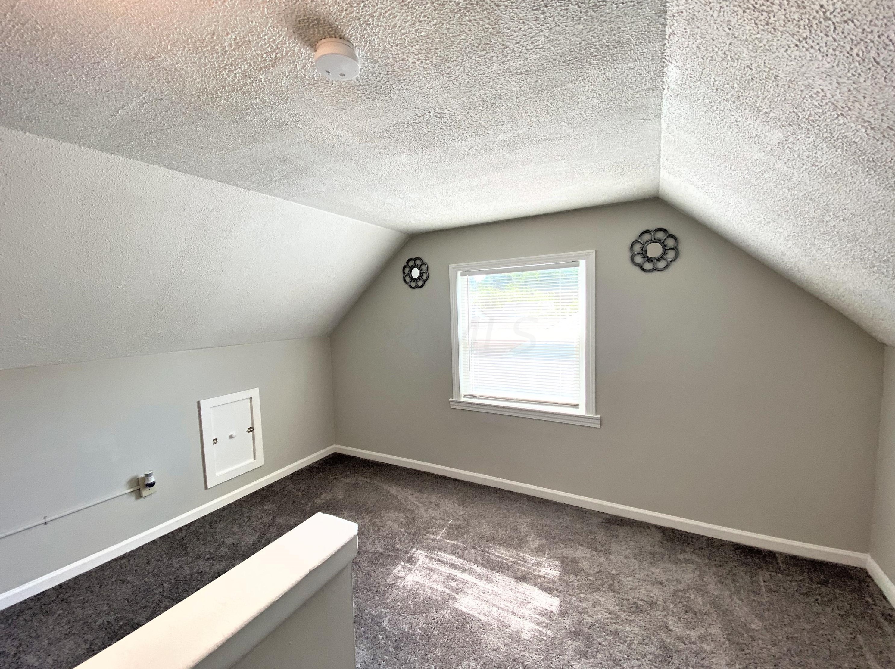 2417 Mecca Rd, Columbus OH  43224-4643 exterior