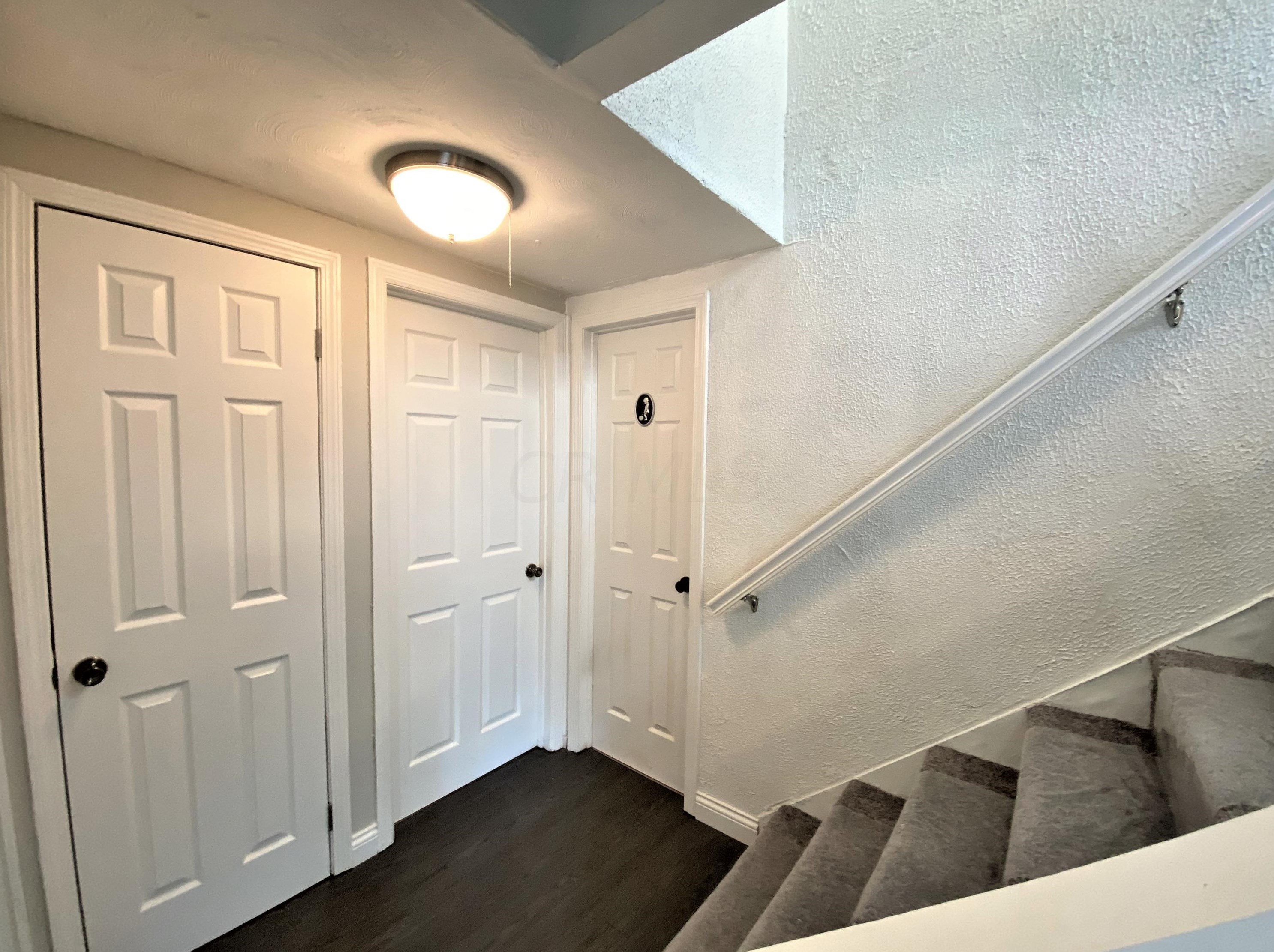 2417 Mecca Rd, Columbus OH  43224-4643 exterior