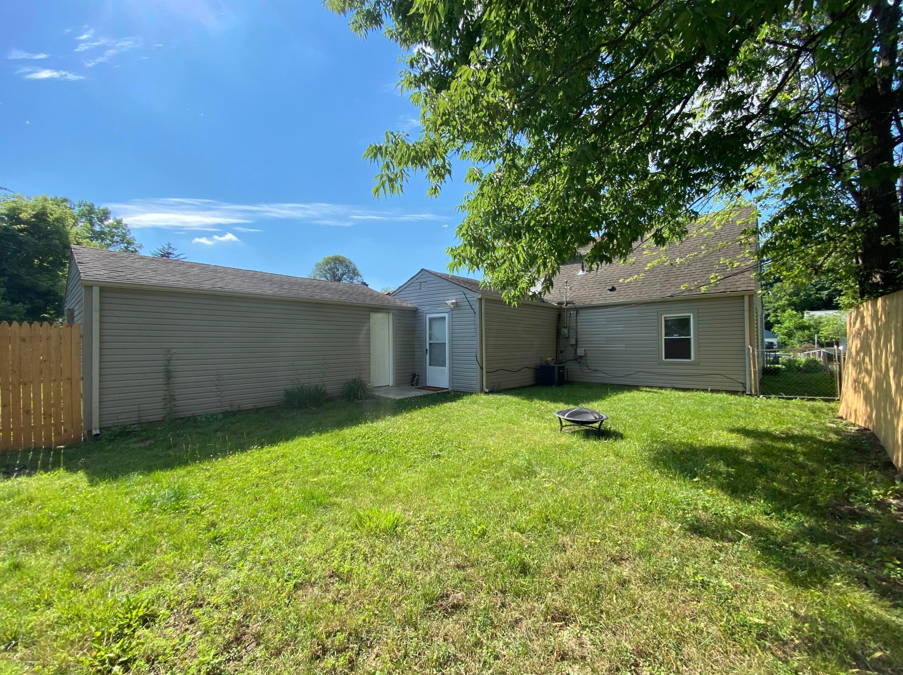 2417 Mecca Rd, Columbus OH  43224-4643 exterior