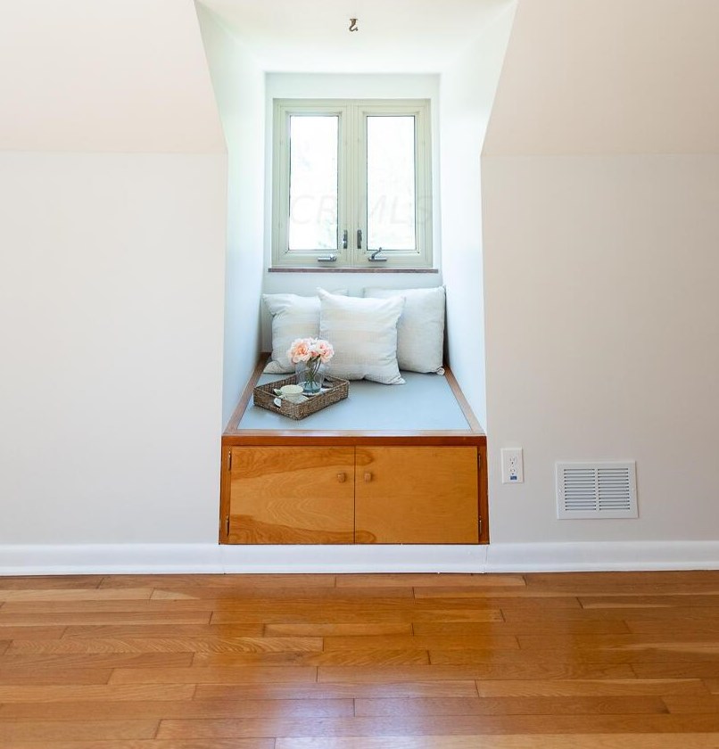 390 Dunedin Rd, Columbus OH  43214-3806 exterior