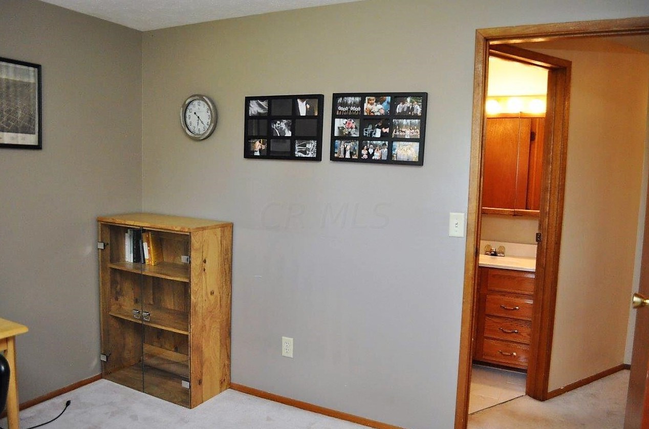 1901 Brookfield Rd, Columbus OH  43229-8824 exterior