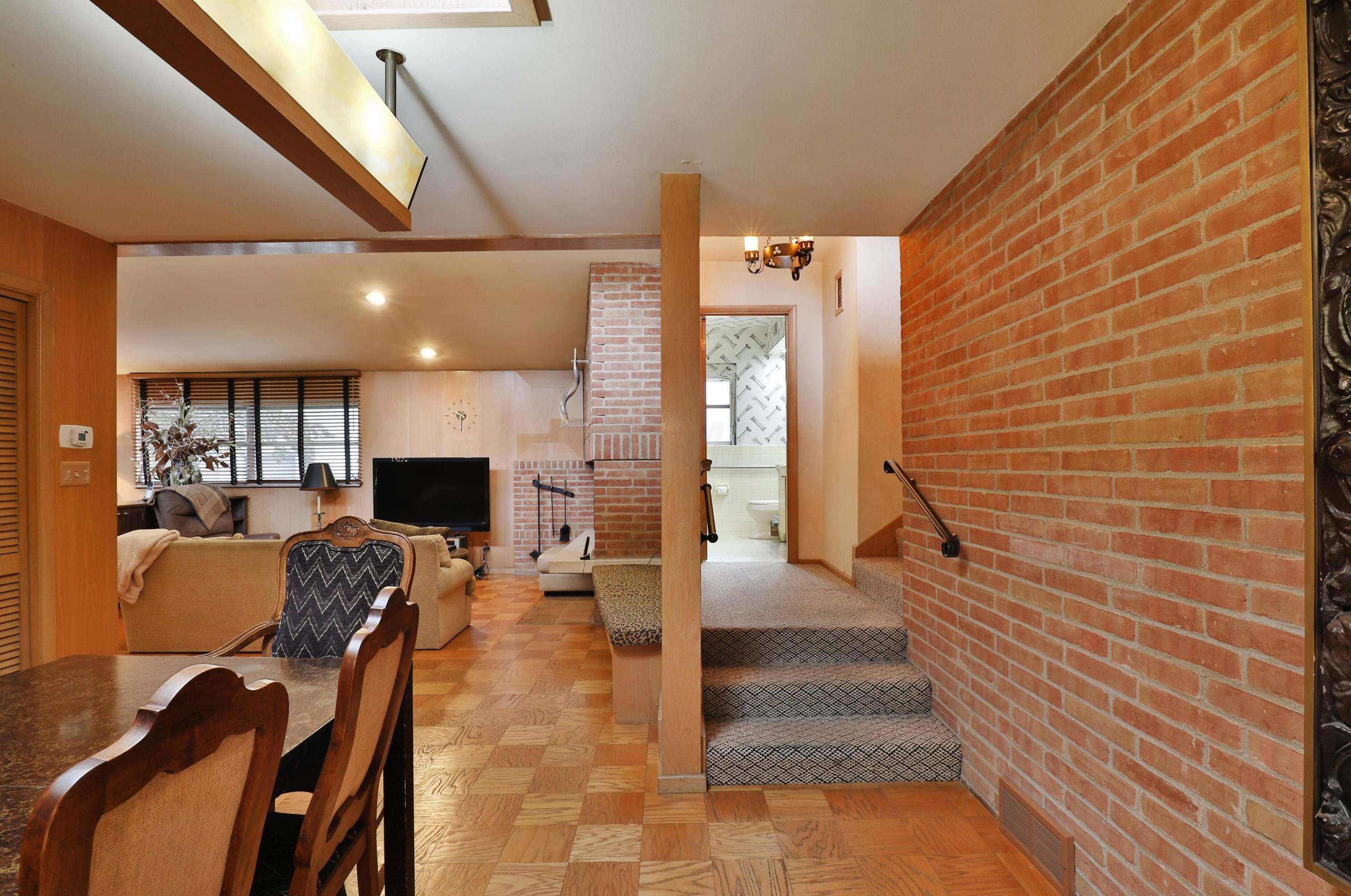 138 Merkle Rd, Columbus OH 43209-1554 exterior