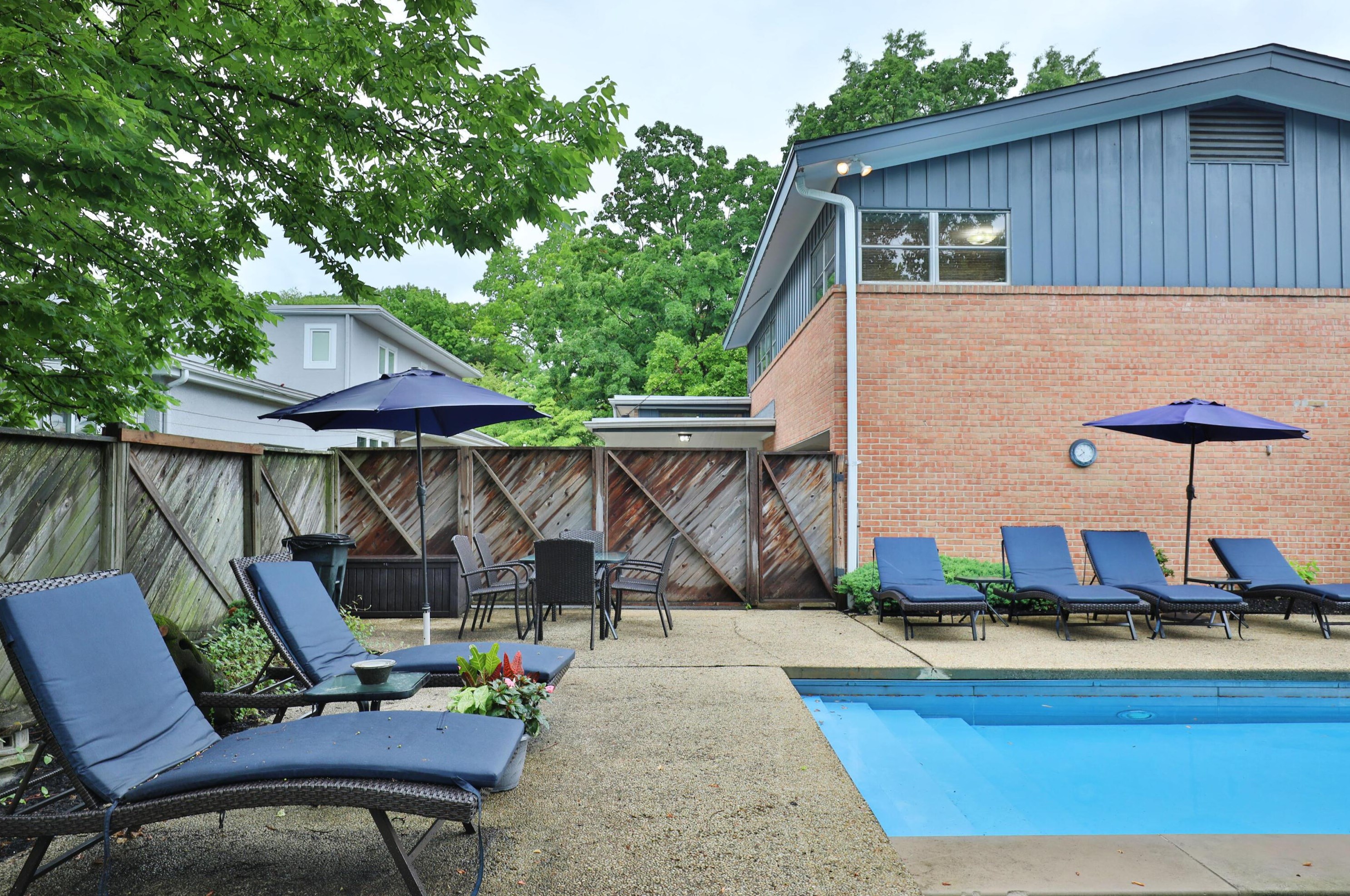 138 Merkle Rd, Columbus OH 43209-1554 exterior