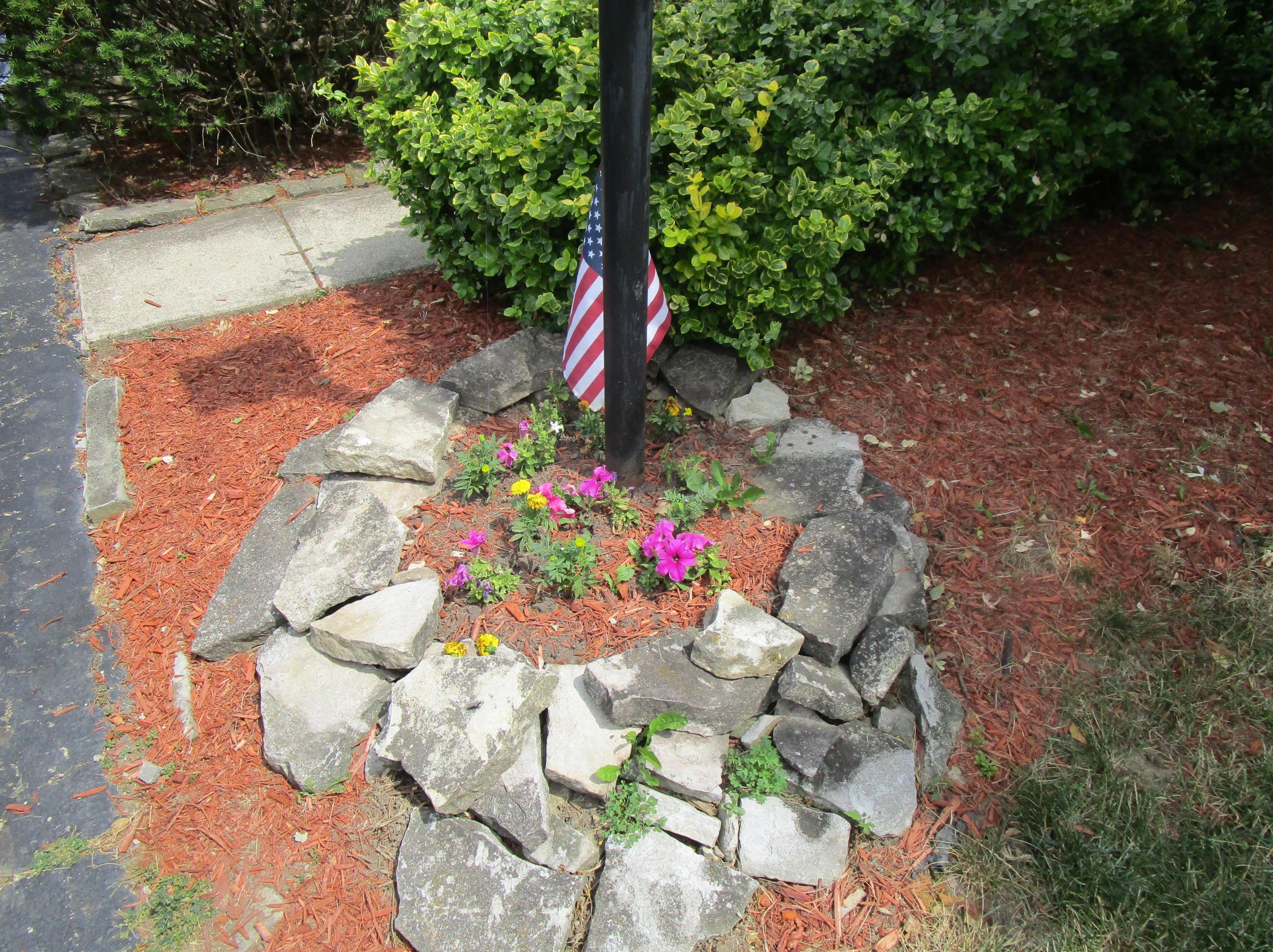 3736 Dorothy Dr, Columbus OH 43224-2621 exterior