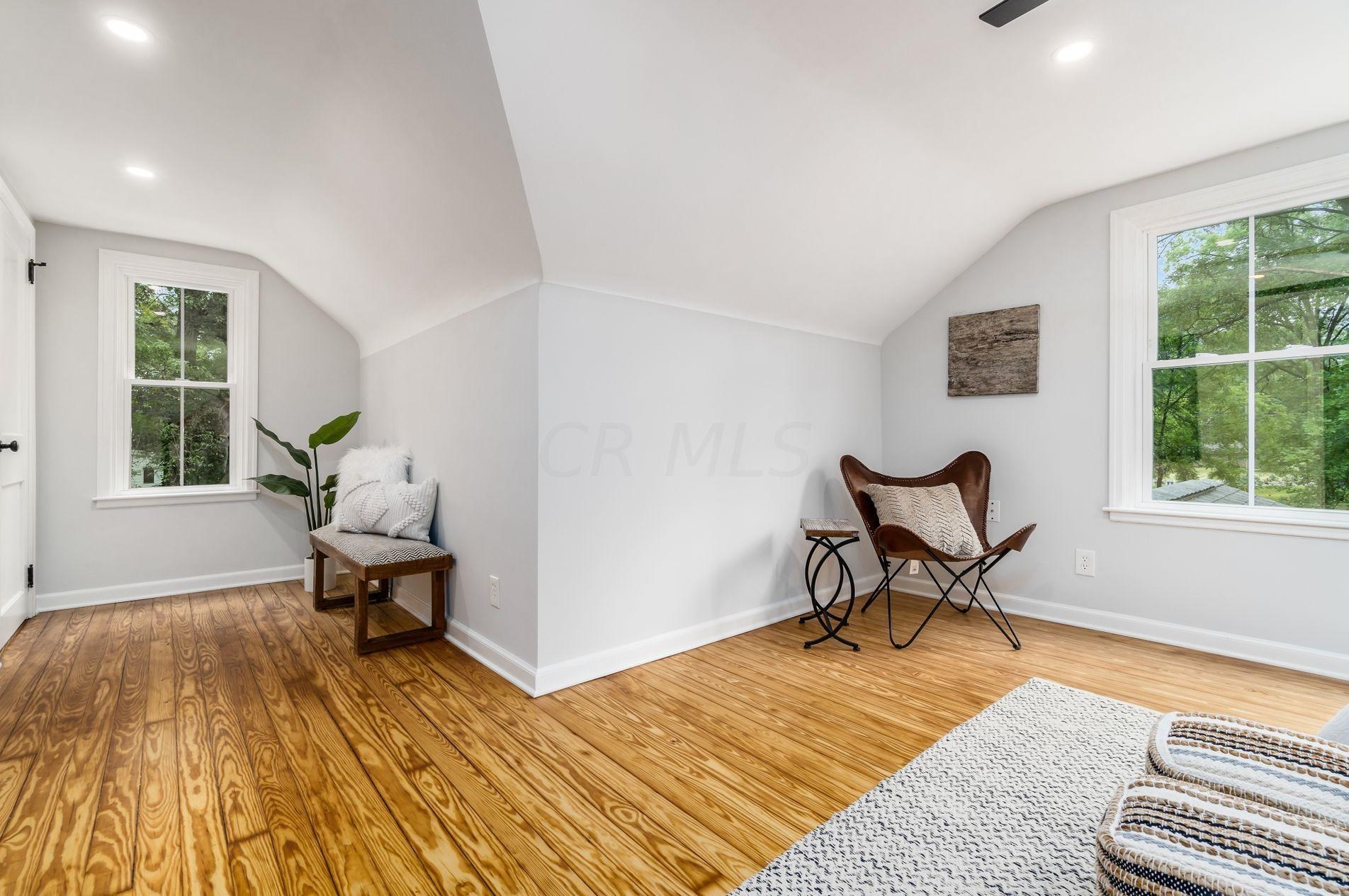 470 Johnstown Rd, Columbus OH  43230-2145 exterior