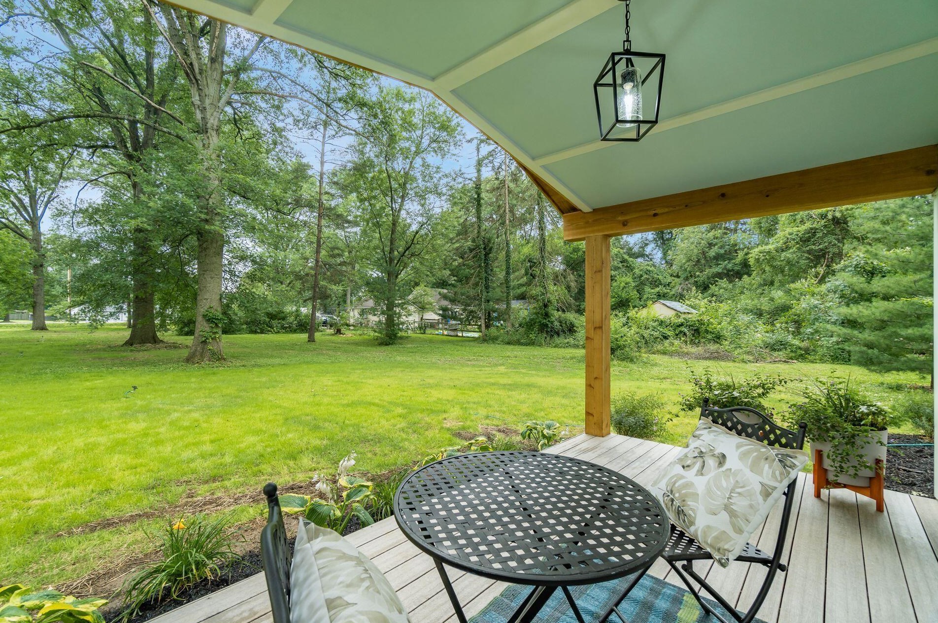 470 Johnstown Rd, Columbus OH  43230-2145 exterior