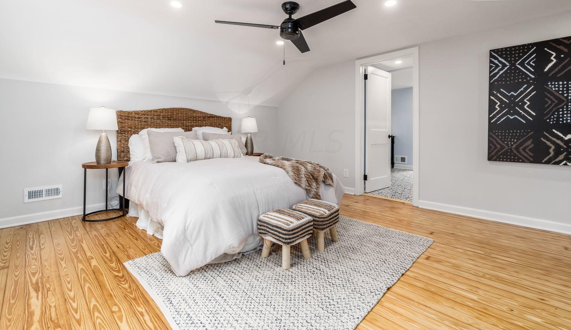 470 Johnstown Rd, Columbus OH  43230-2145 exterior