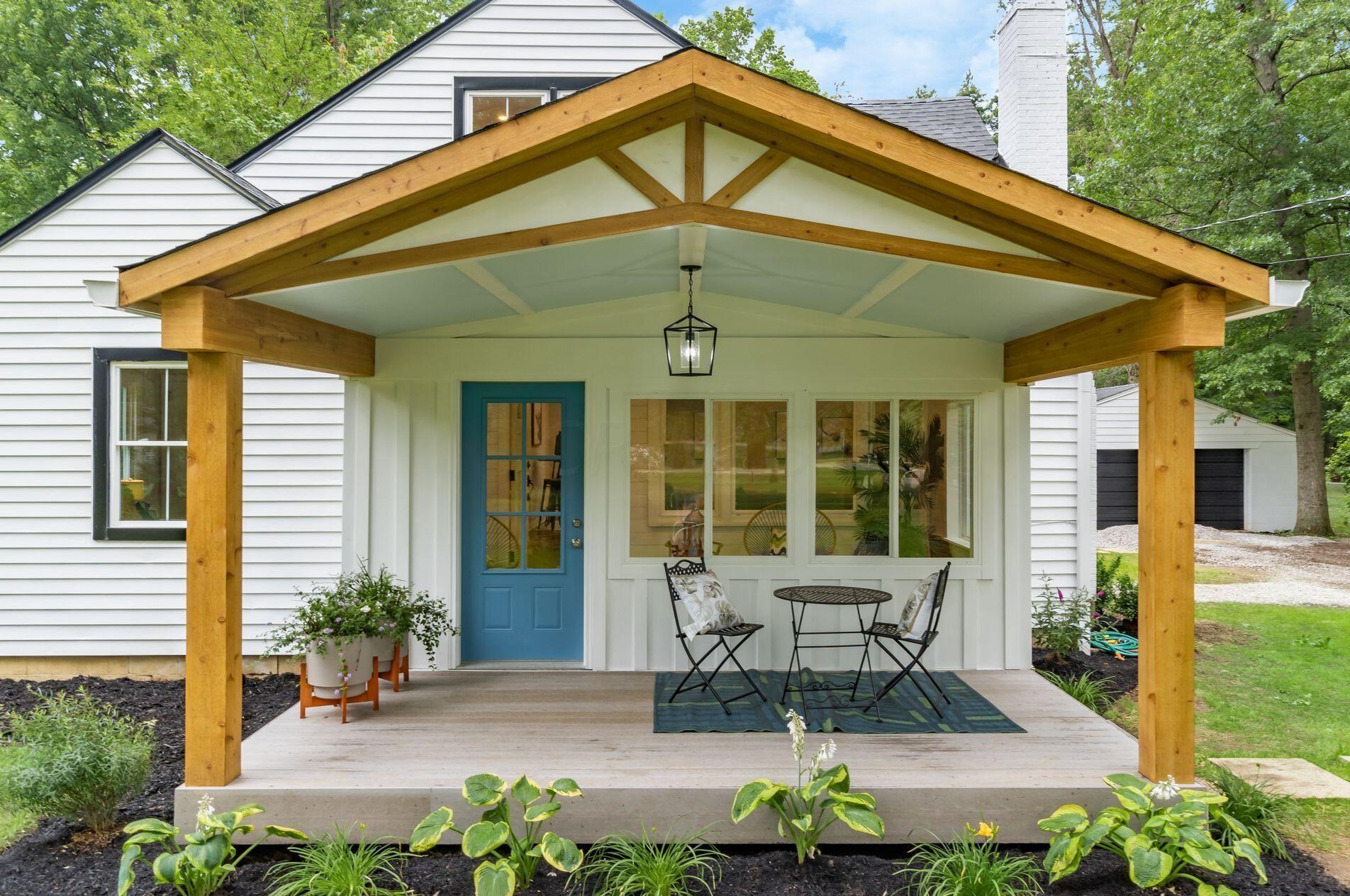 470 Johnstown Rd, Columbus OH  43230-2145 exterior