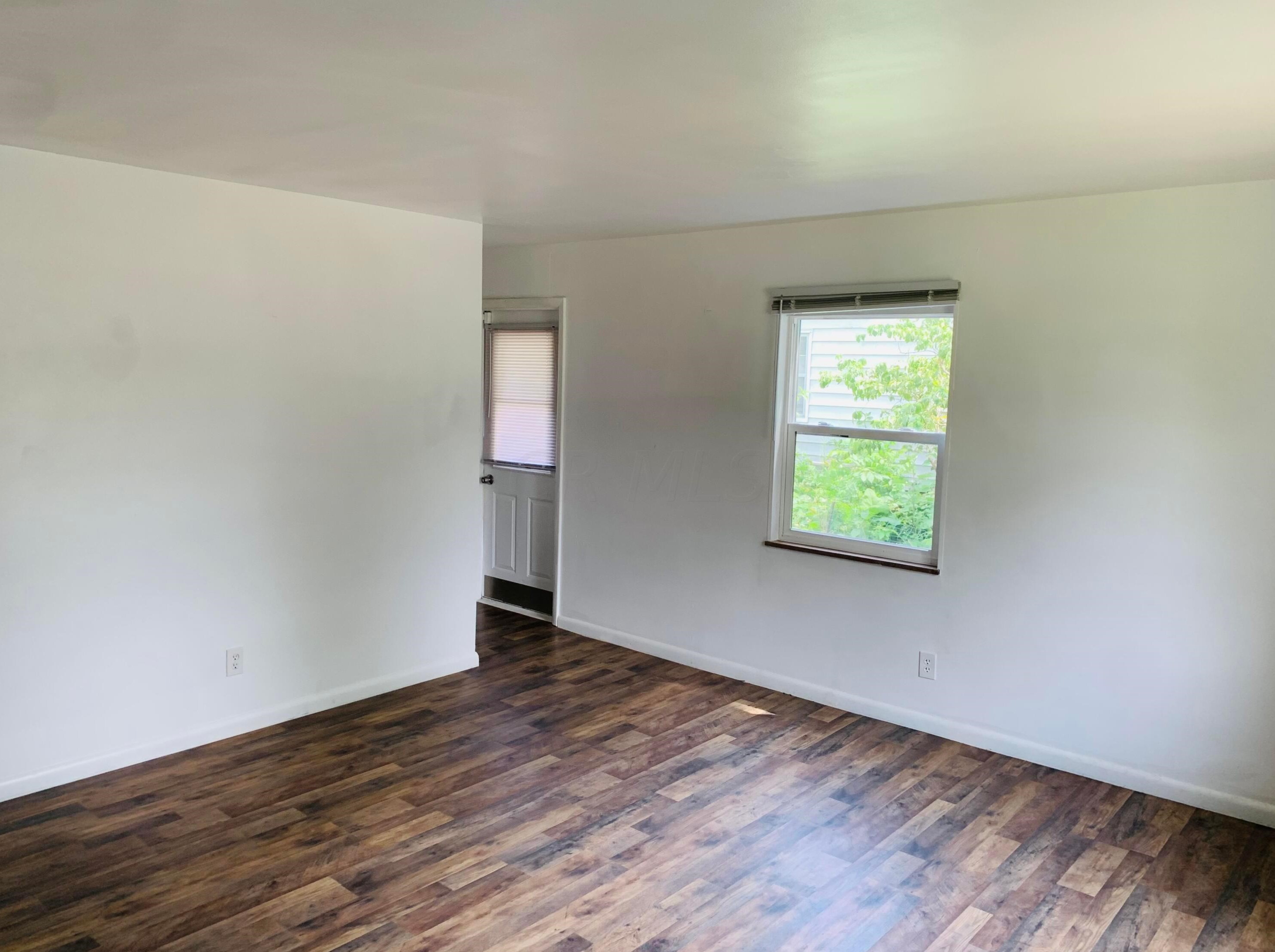 812 Hampton Rd, Columbus OH  43227-1044 exterior