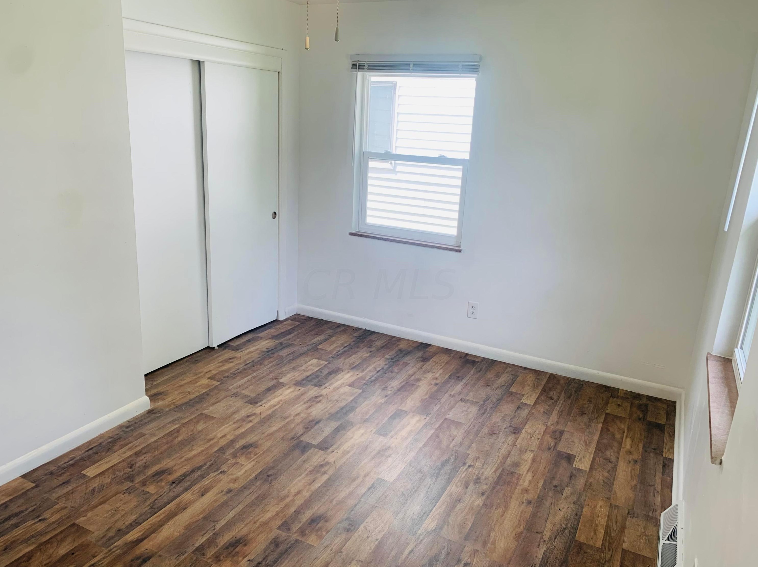 812 Hampton Rd, Columbus OH  43227-1044 exterior